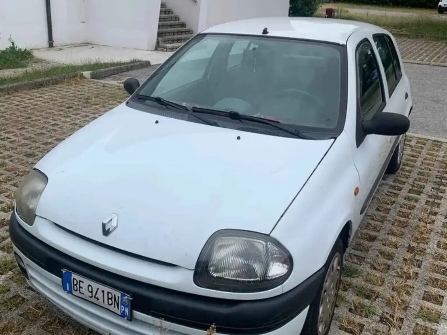 Renault Clio Renault clio Biały - 1