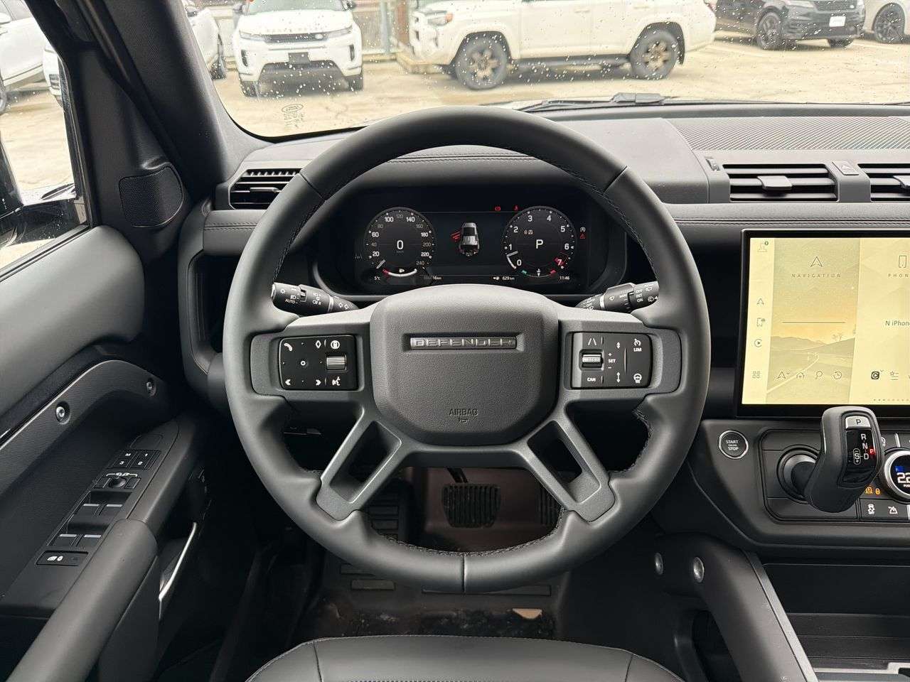2026 Land Rover Defender 110 P400 S thumb 11
