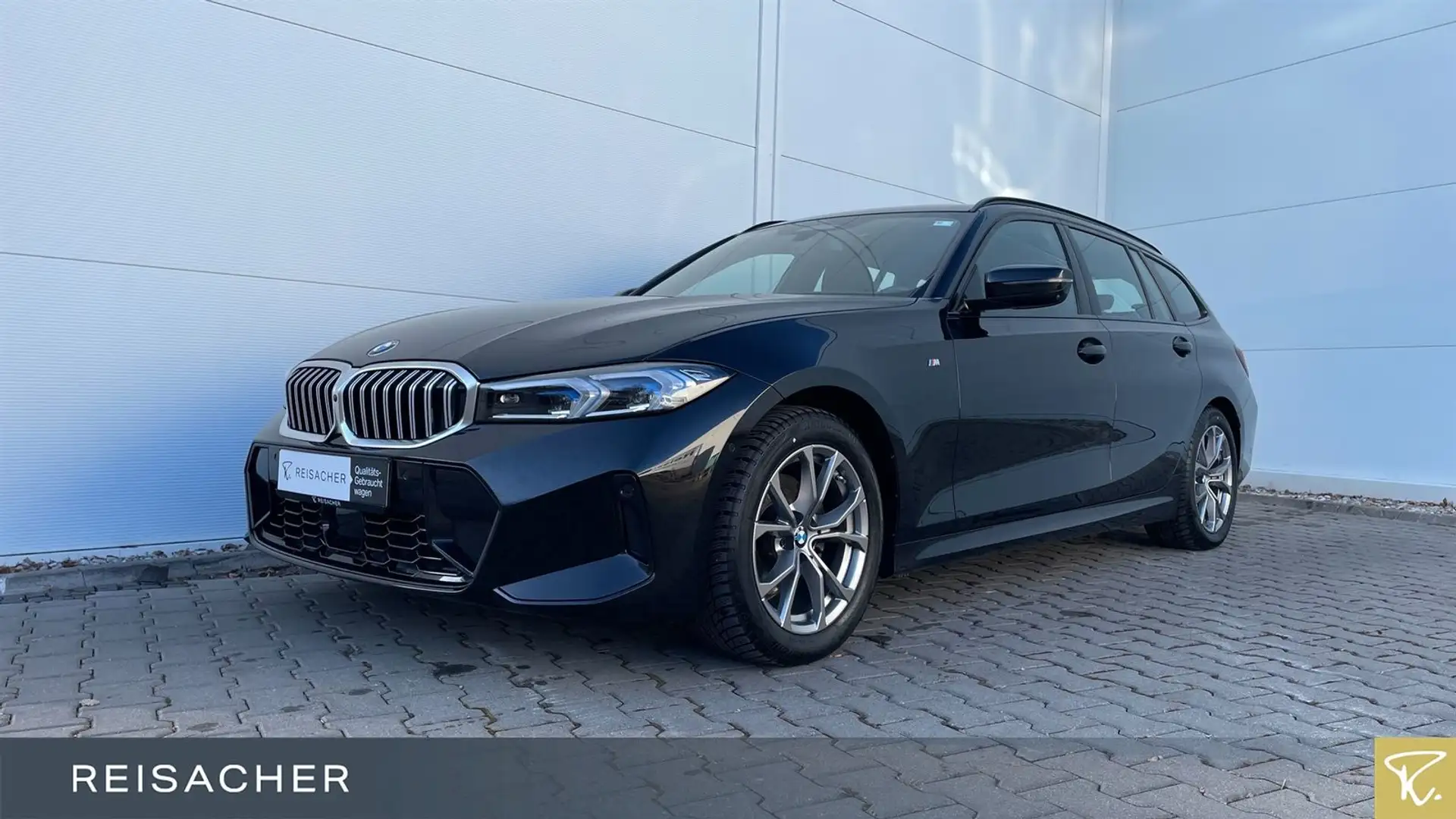 BMW 320 d A xDrive Tou M Sport,AHK,DAPro.HuD Schwarz - 1