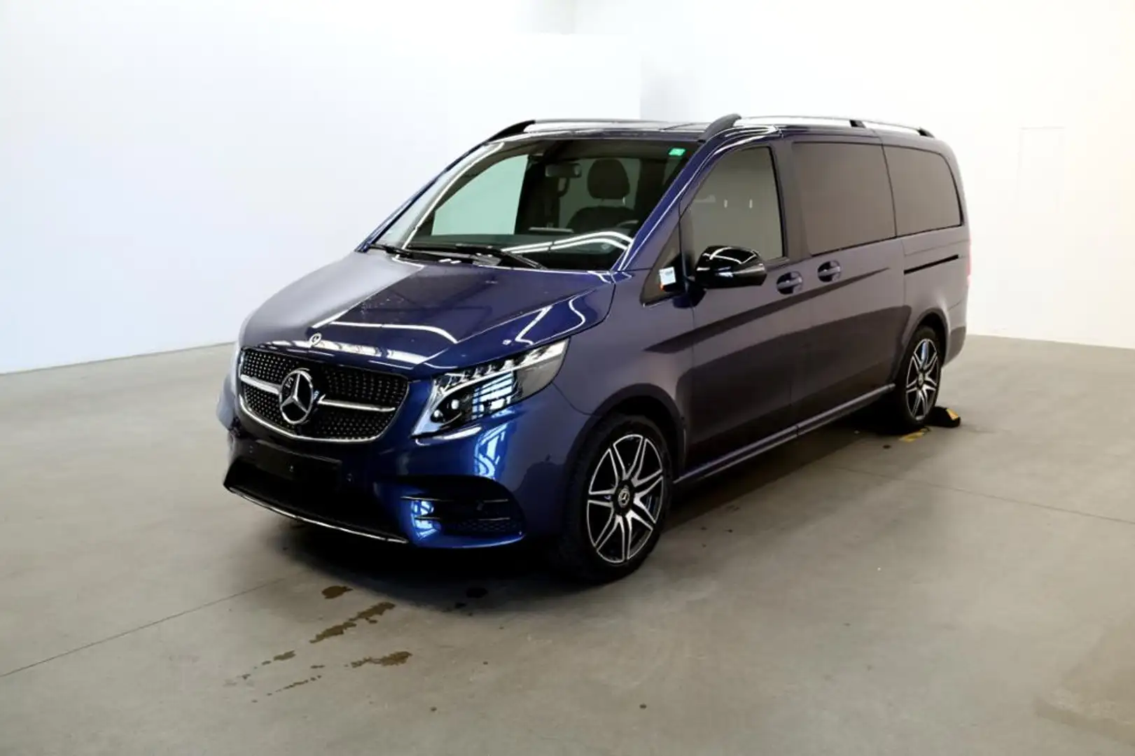 Mercedes-Benz V 300 d Edition AMG  Liegep./Distronic/AHK 2,5t Bleu - 2
