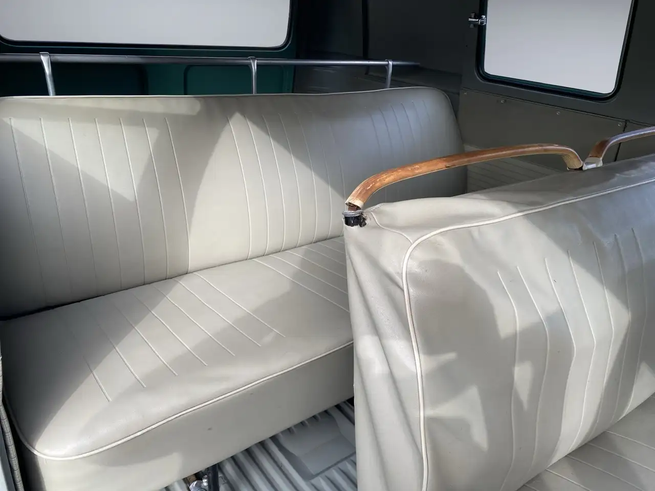 Volkswagen T1 1.2 6 Volt * Germania * Restaurato * 9 Posti *, foto 10