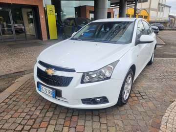 Cruze 1.6 LS