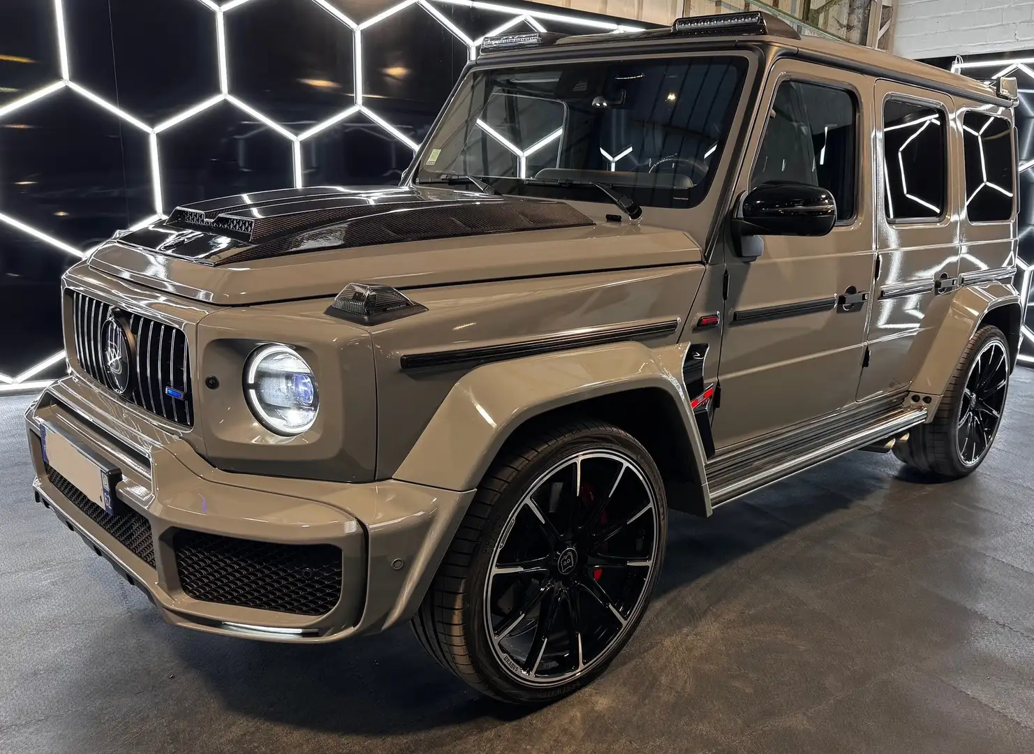 Mercedes-Benz G 63 AMG Gri - 2