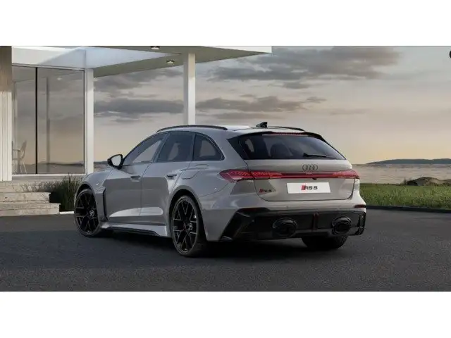 Audi RS5 view 9