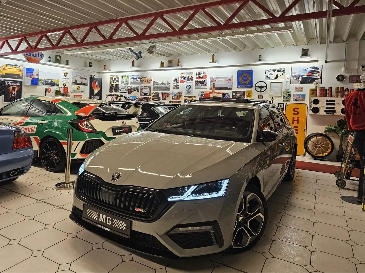 Skoda Octavia RS iV Panorma Grau - 1