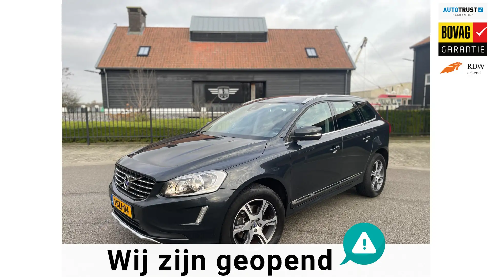 Volvo XC60 2.0 T5 FWD 245PK SUMMUM LEER NAVI TREKHAAK 127000K Grau - 1