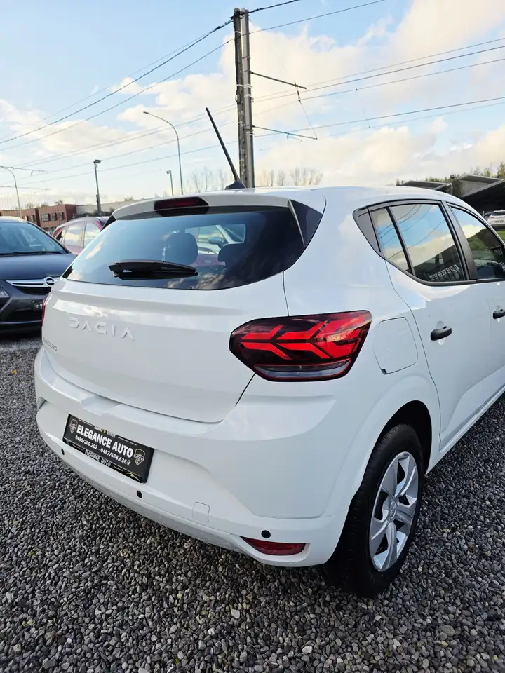 Dacia Sandero Sandero 1.0i SCe Essential-Carnet-Garantie 12