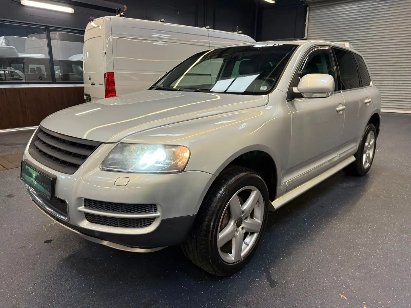 Volkswagen Touareg V6 Kong Sun & Air Individual / Exclusive Silber - 2