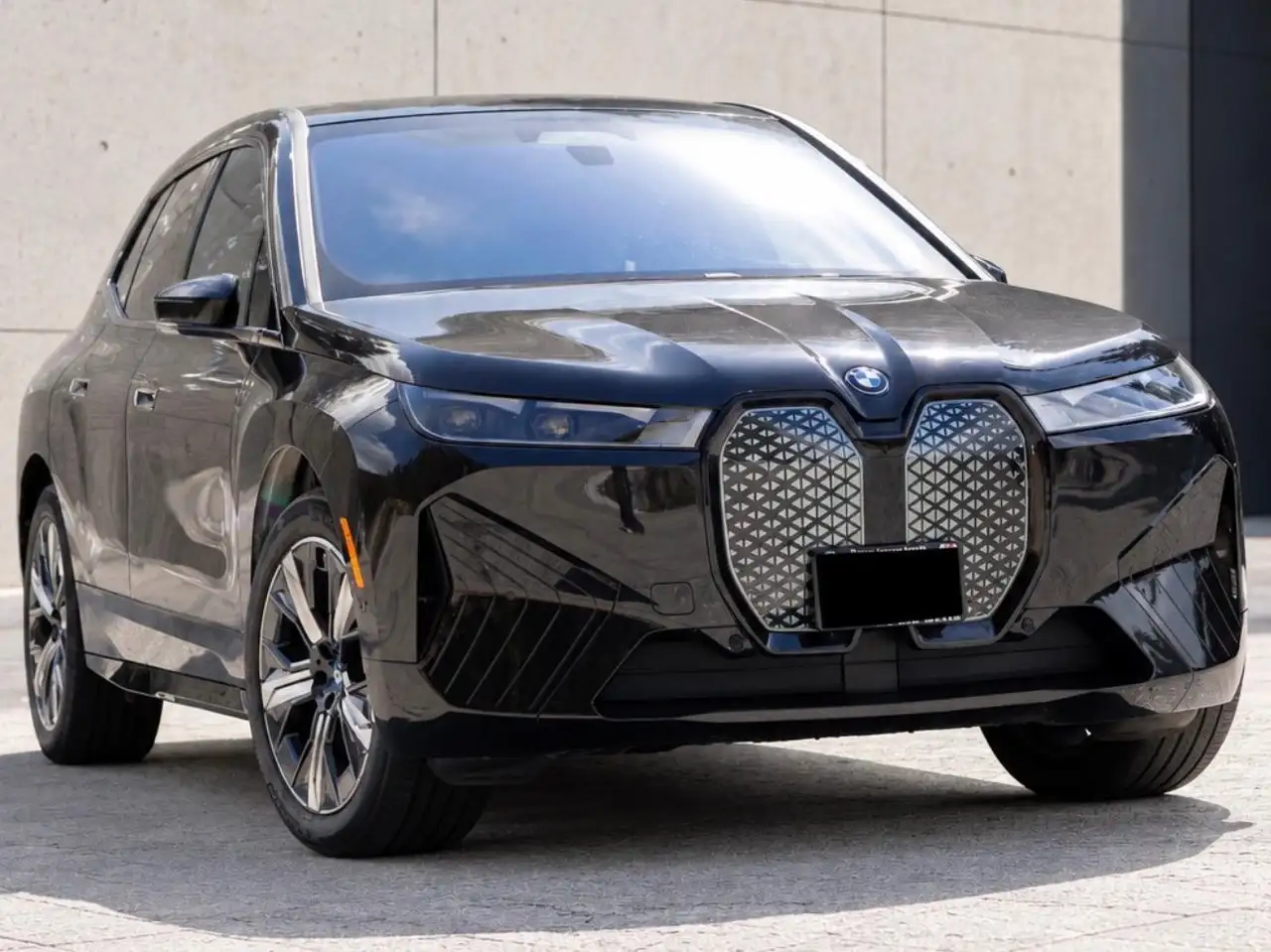 2023 BMW iX