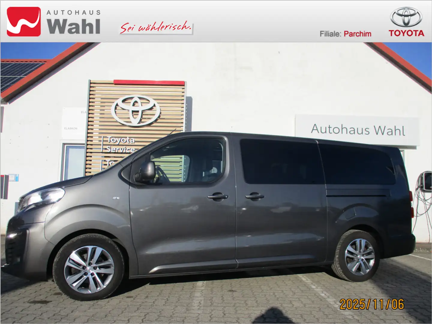 Peugeot Traveller 2.0 Allure L3,Leder,AHK,Panoramadach Grau - 2