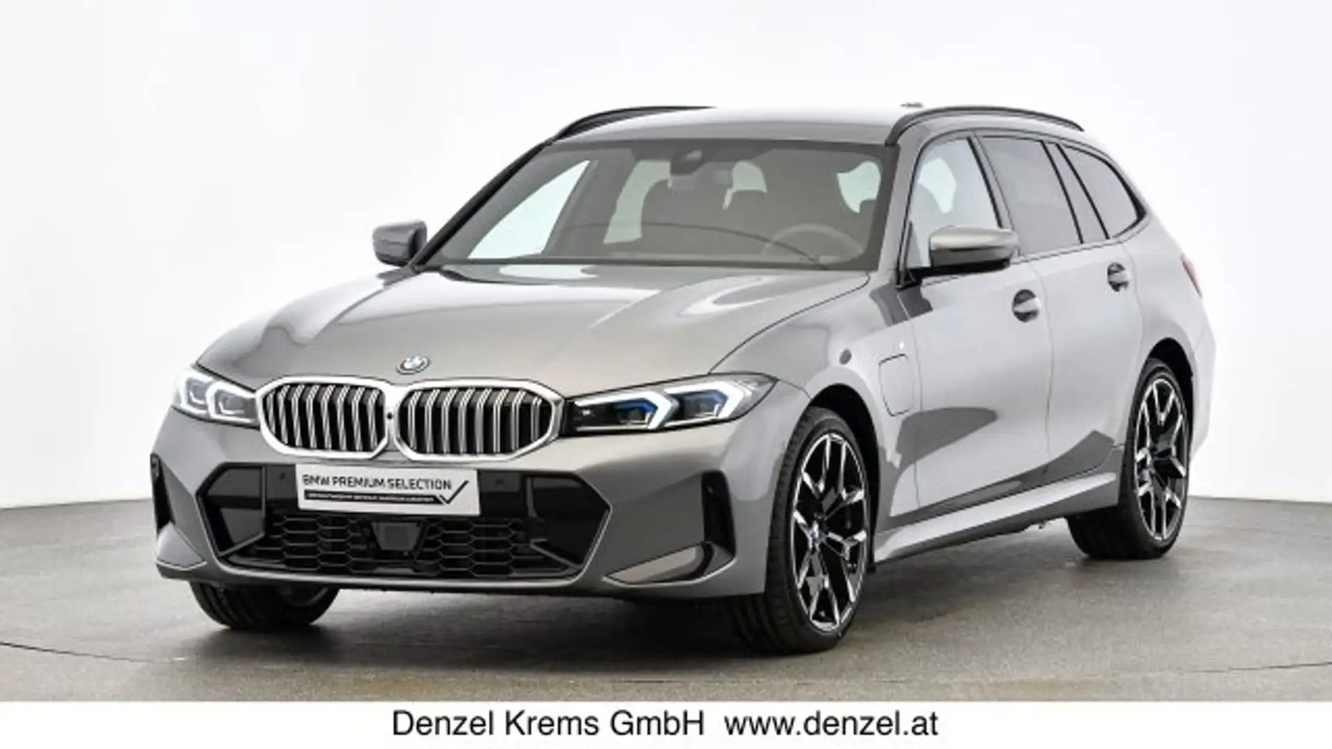 BMW 330 e xDrive Touring G21 Grau - 1
