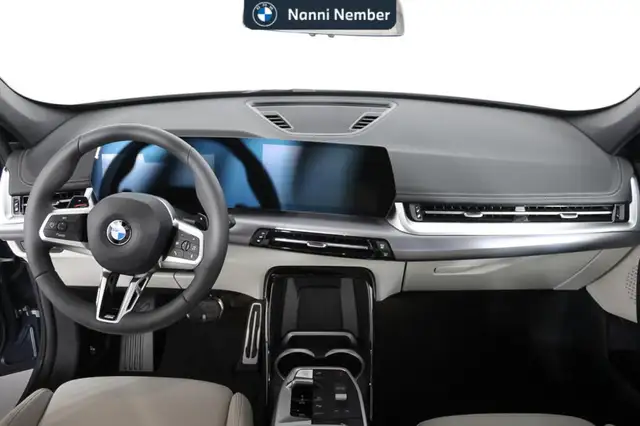 BMW X1 view 10