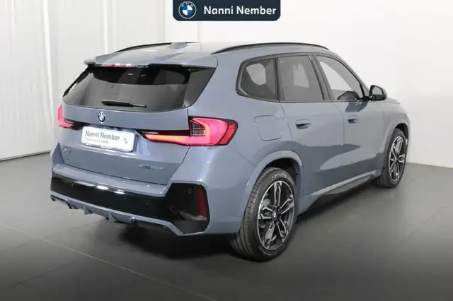 BMW X1 view 3