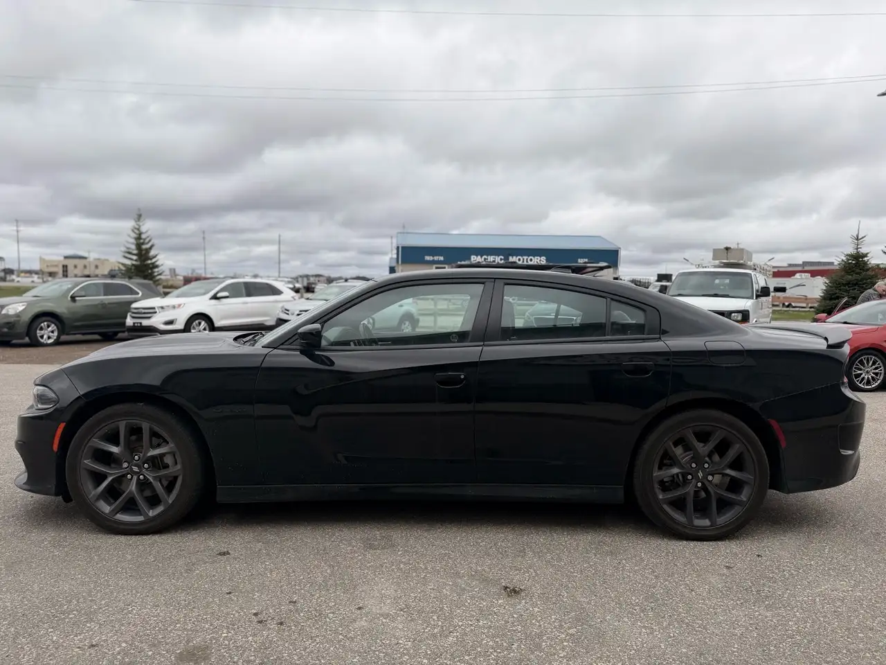 Dodge Charger снимка Dodge Charger
