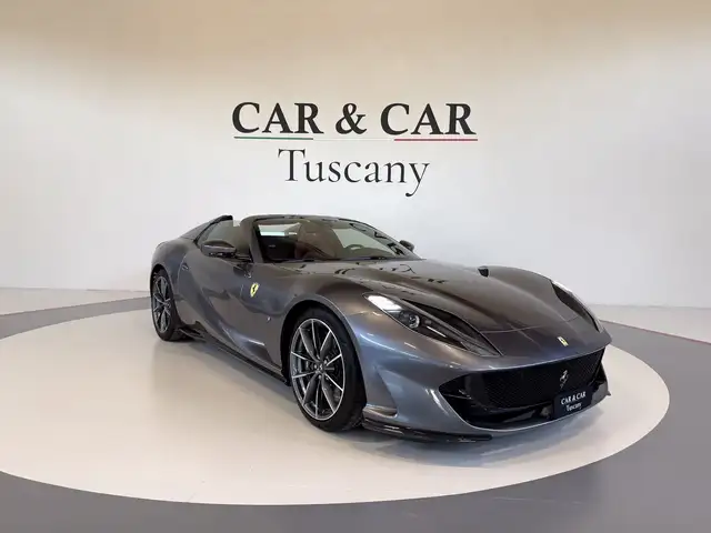 Ferrari 812