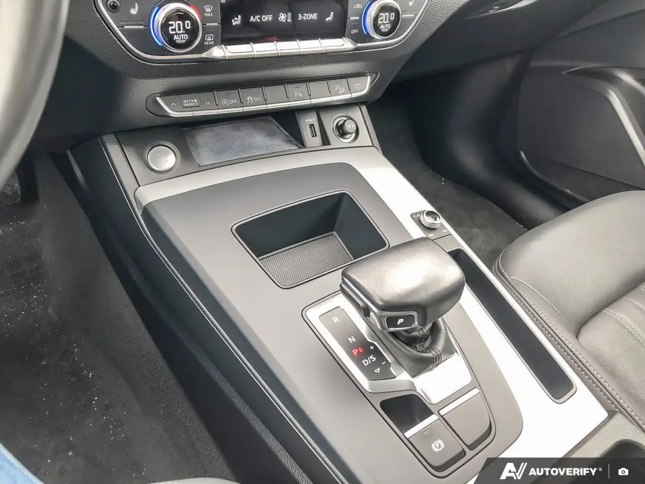 Audi Q5 снимка Audi Q5