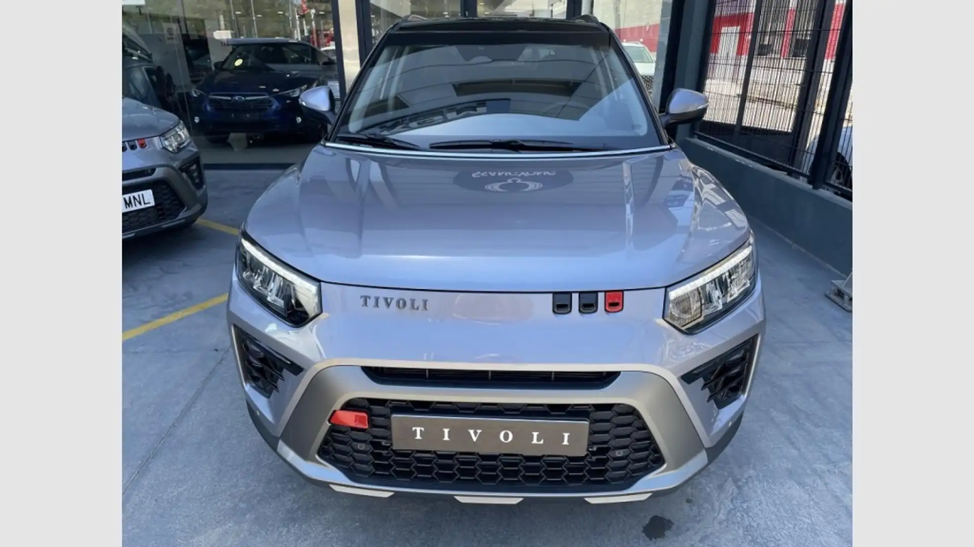 SsangYong Tivoli G15 Limited 4x2 Plateado - 1
