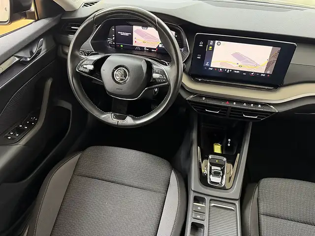 Skoda Octavia view 2
