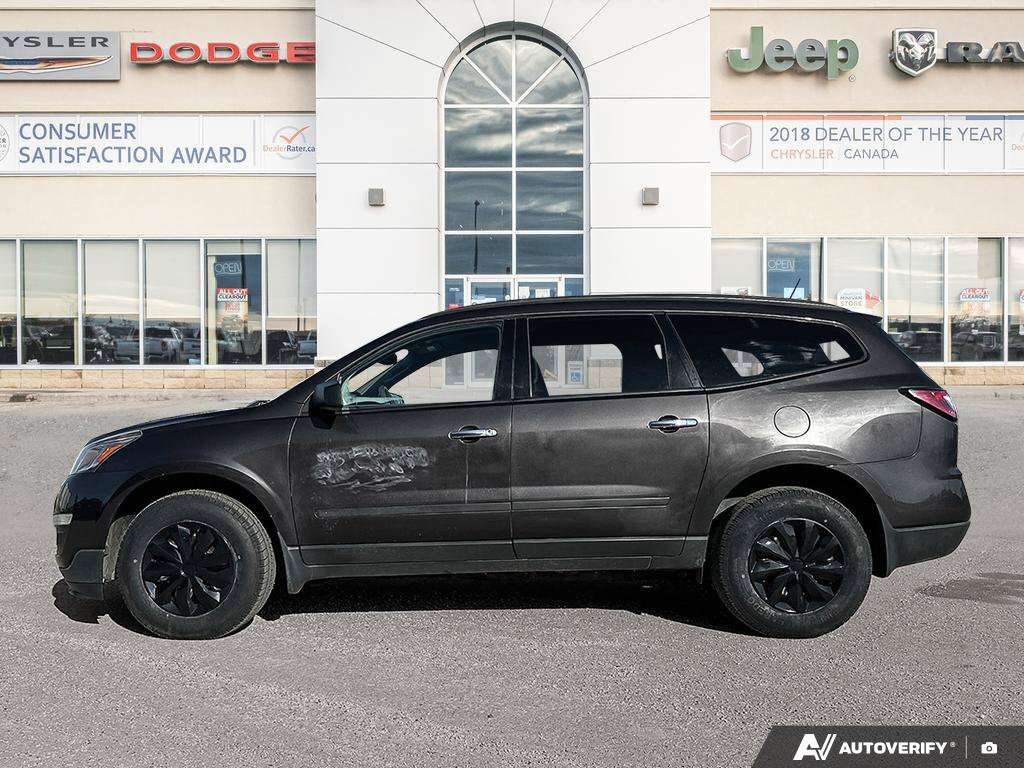 2016 Chevrolet Traverse LS — снимка 1