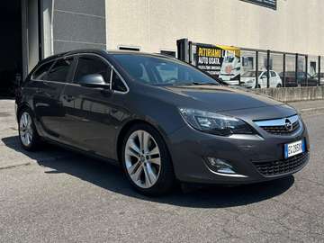 Sports Tourer 1.6 t. Cosmo S 180cv turbo
