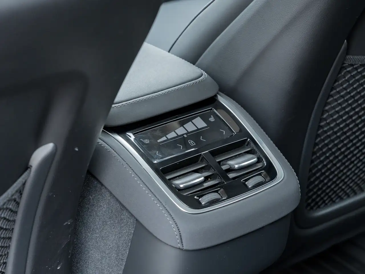 Volvo XC90 снимка Volvo XC90
