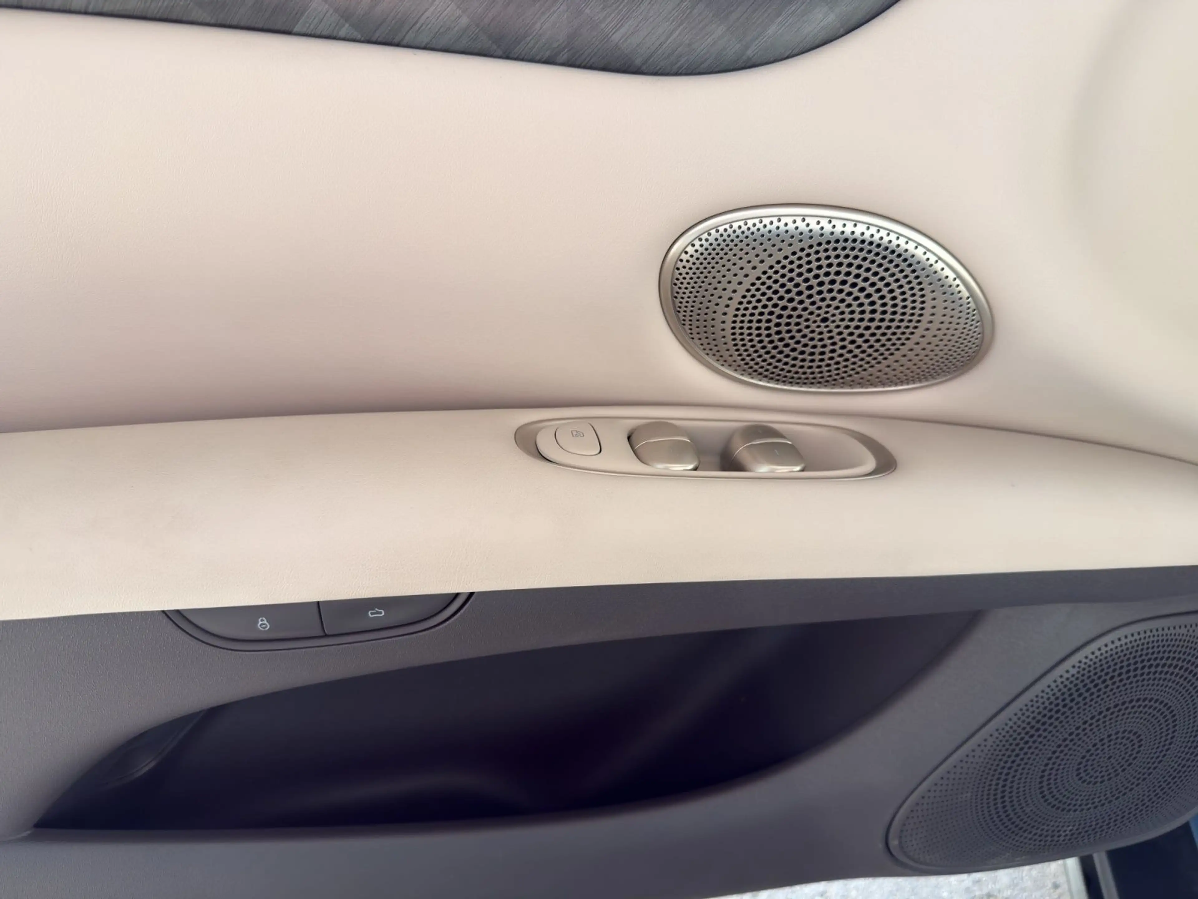 MG MG IM5 EV 100 kWh PREMIUM 360 Grad 800V 100K — photo 8