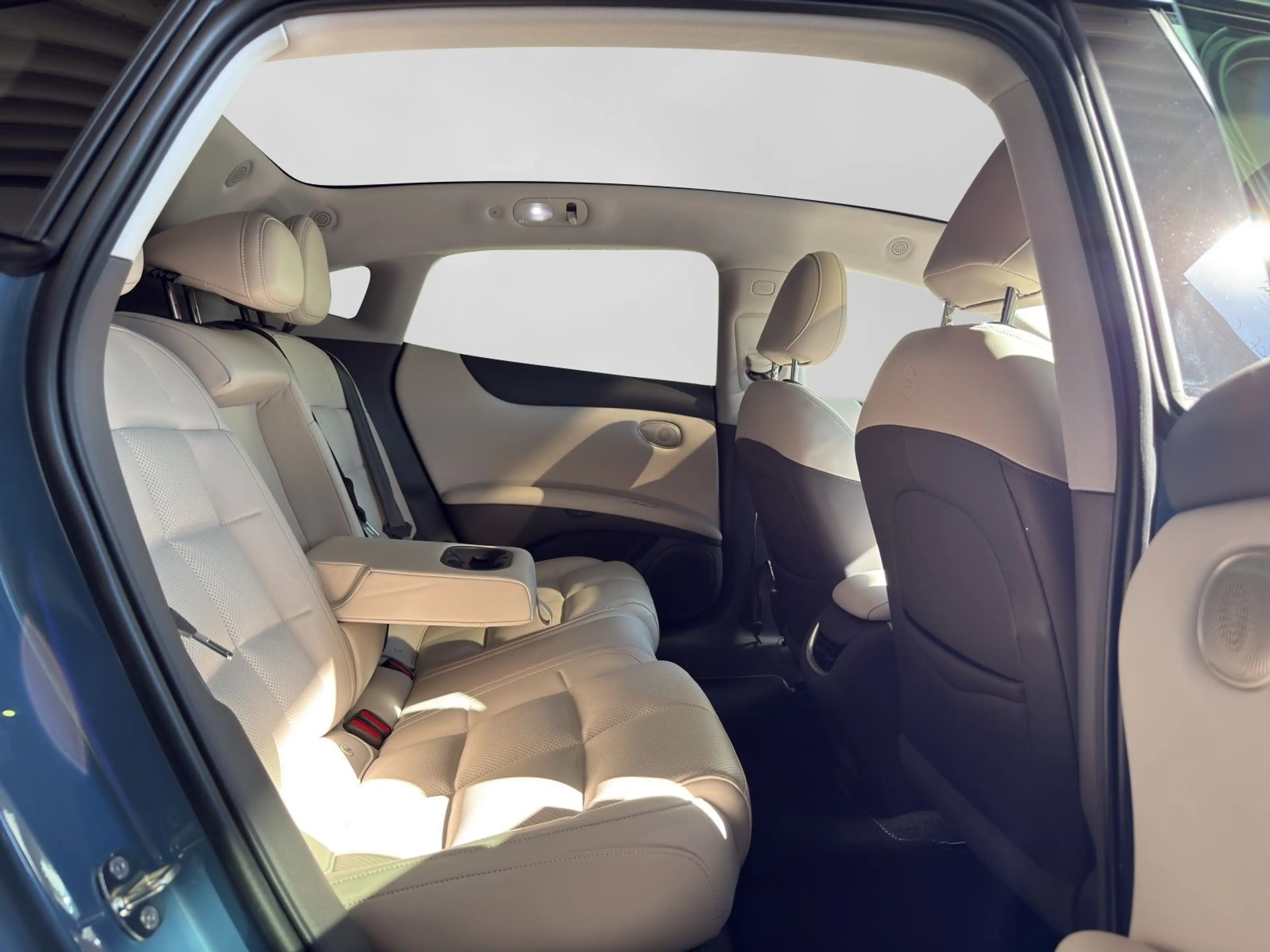 MG MG IM5 EV 100 kWh PREMIUM 360 Grad 800V 100K — photo 6