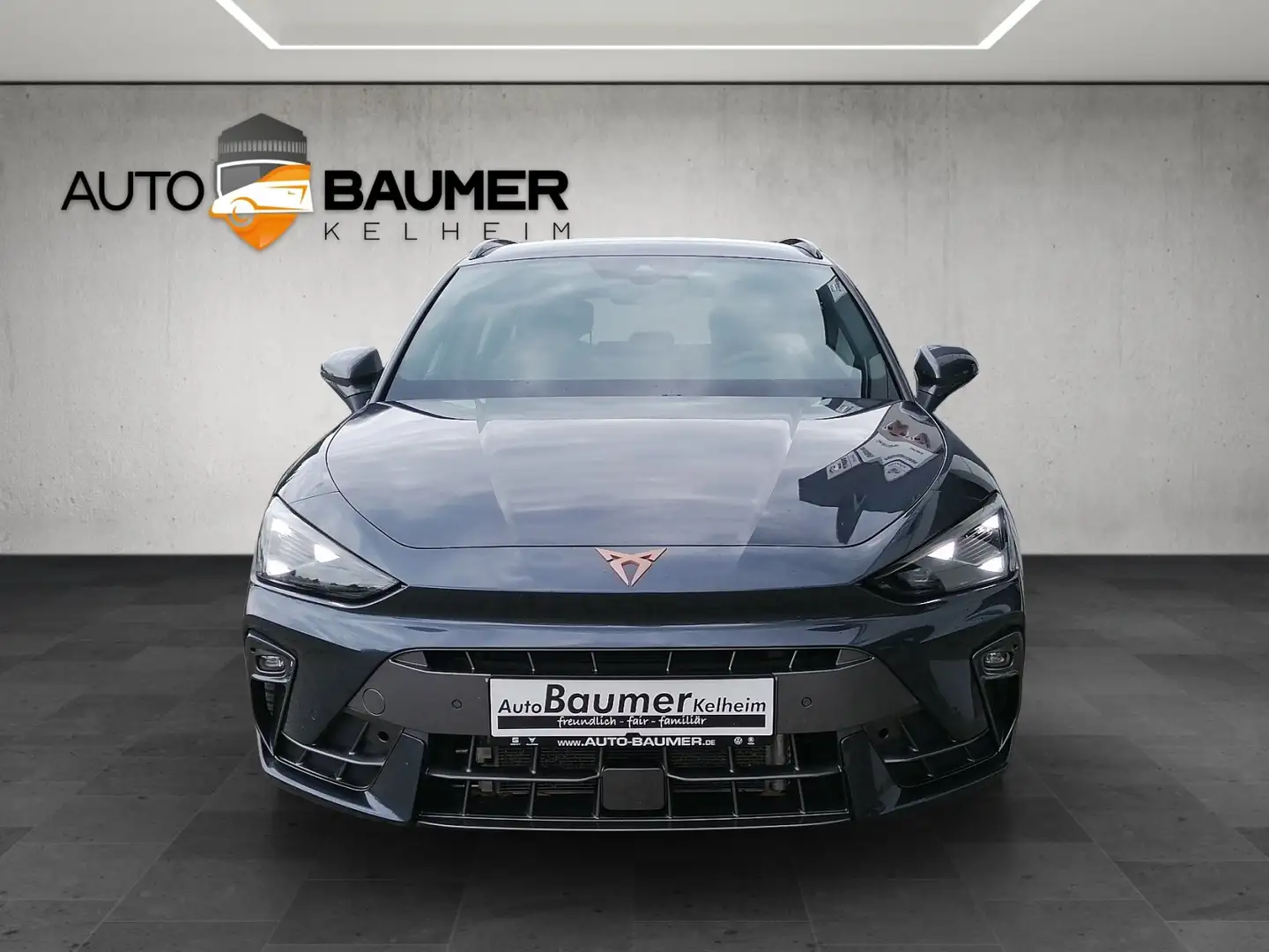CUPRA Leon Sportstourer 1.5 eTSI DSG 5JGAR FACELIFT Šedá - 2