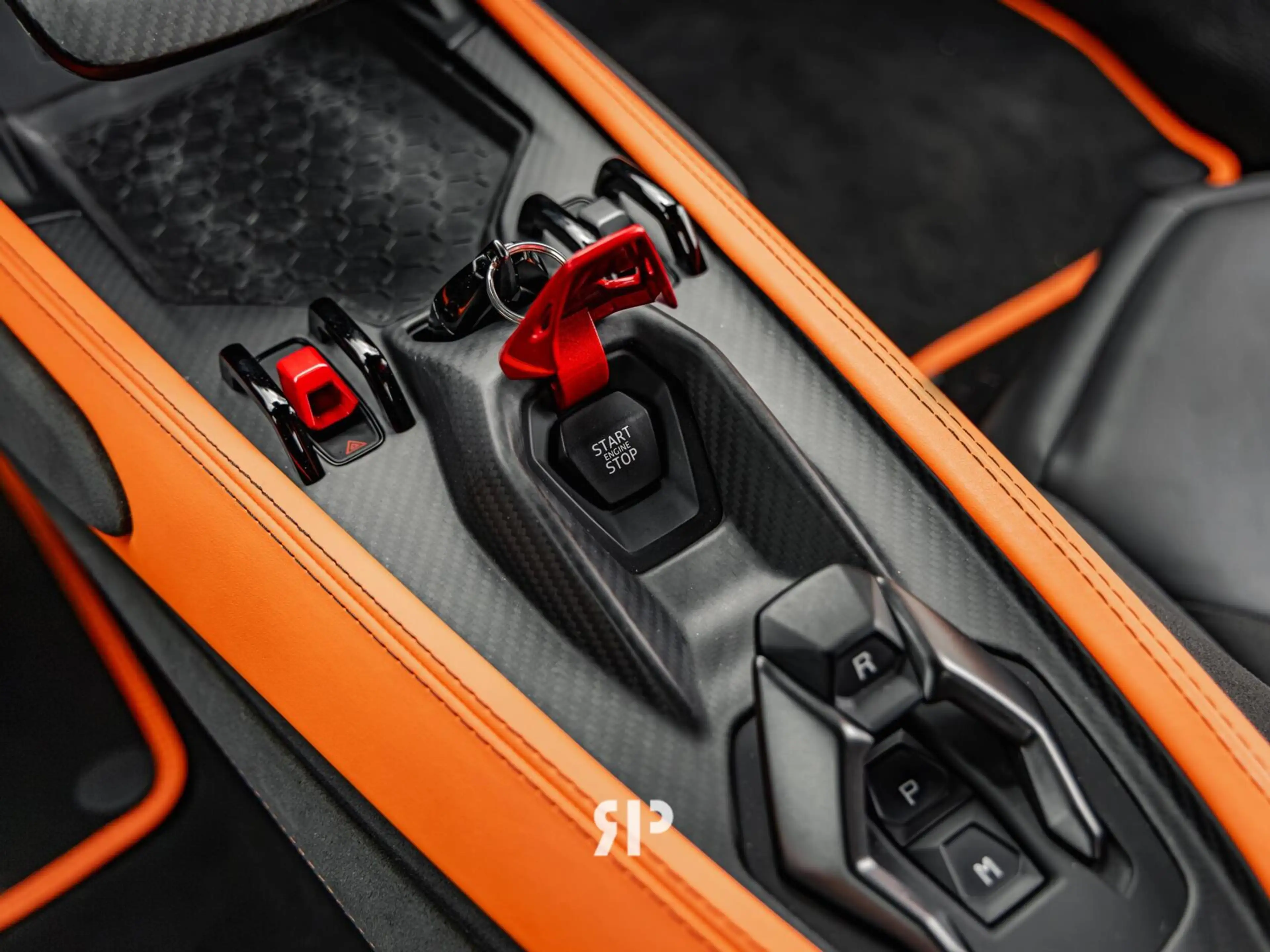 Lamborghini Revuelto Revuelto 6.5 V12 — photo 8