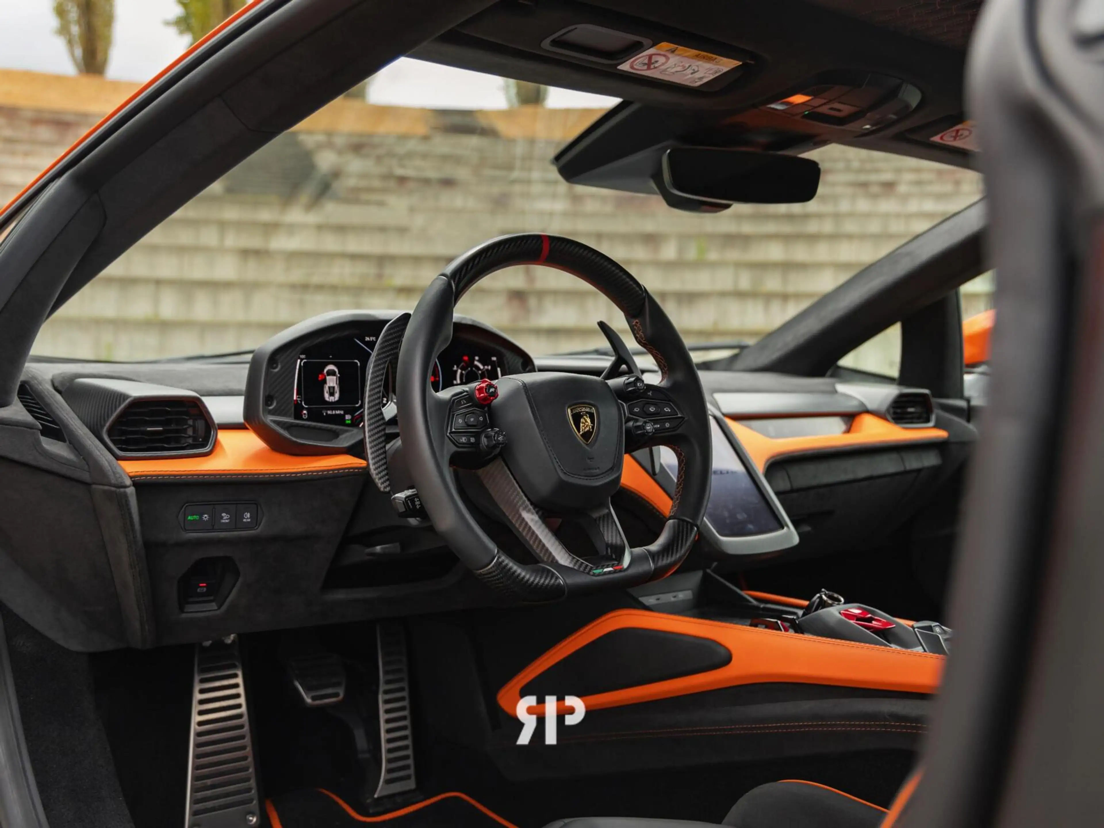 Lamborghini Revuelto Revuelto 6.5 V12 — photo 5