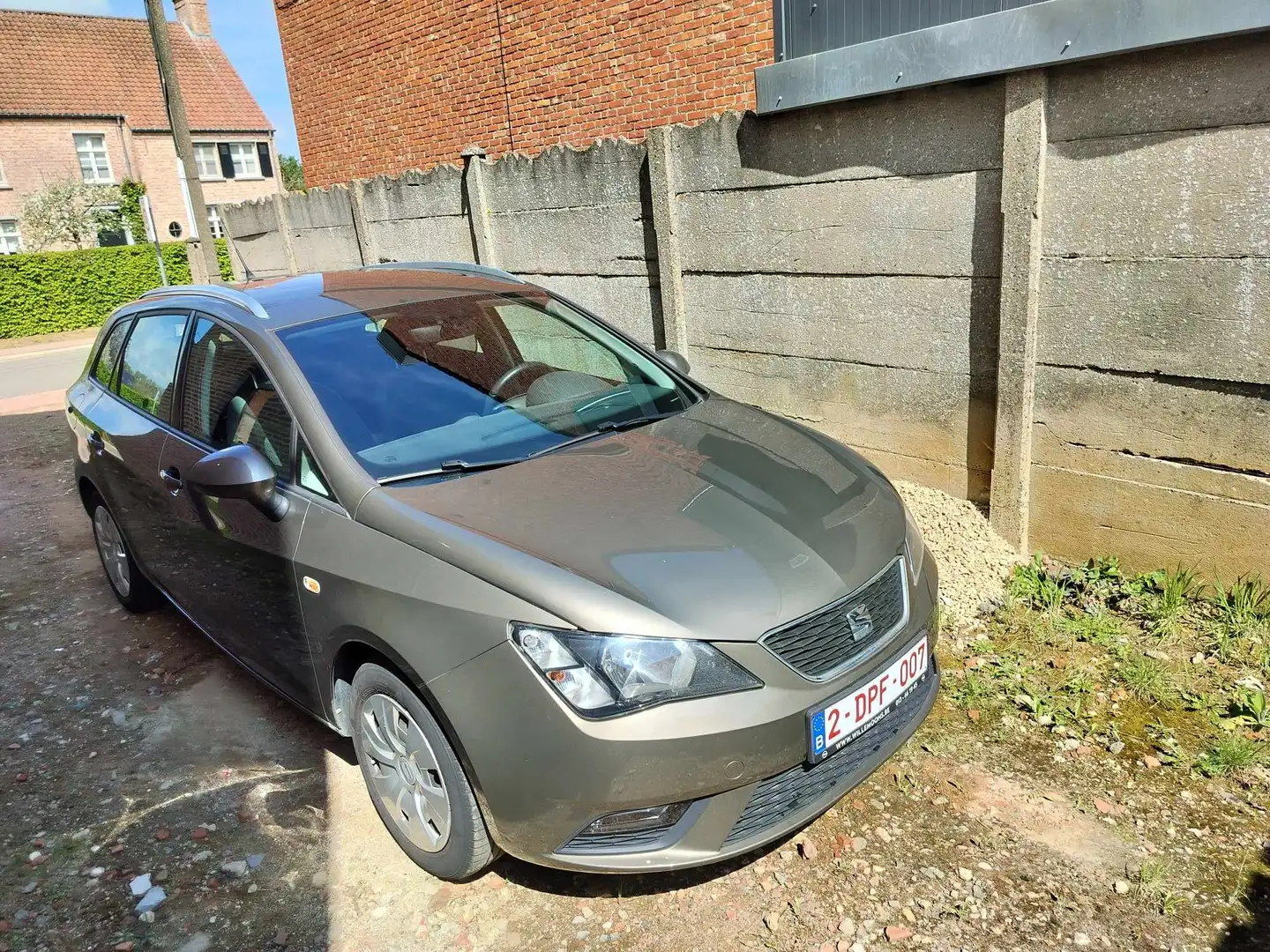 SEAT Ibiza Ibiza ST 1.0 MPI CONNECT Braun - 2