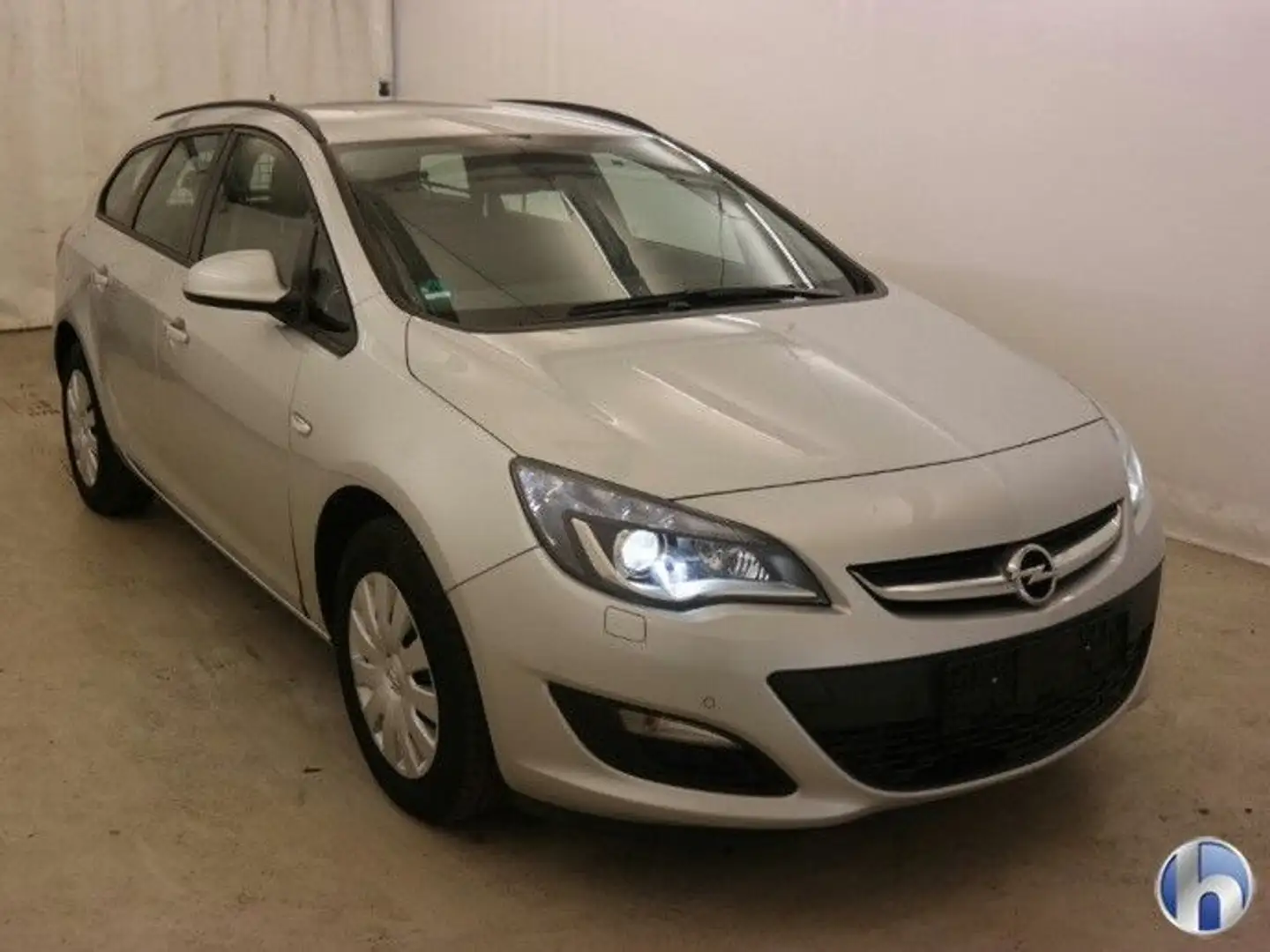 Opel Astra J Sports Tourer 1.6CDTI Xenon Navi PDC AHK Silber - 2