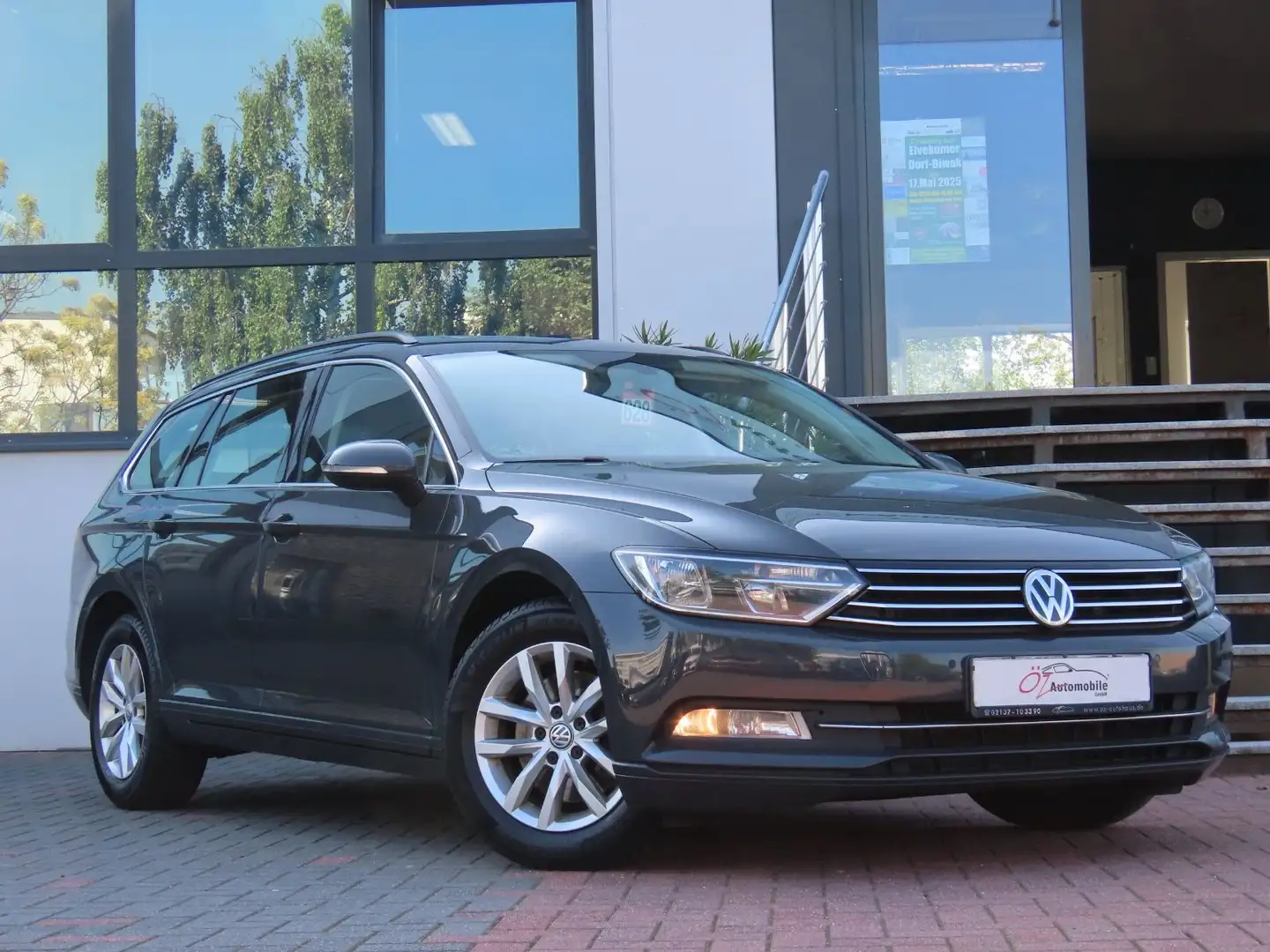 Volkswagen Passat Variant 2.0 TDI Comfortline Panorama Gris - 1