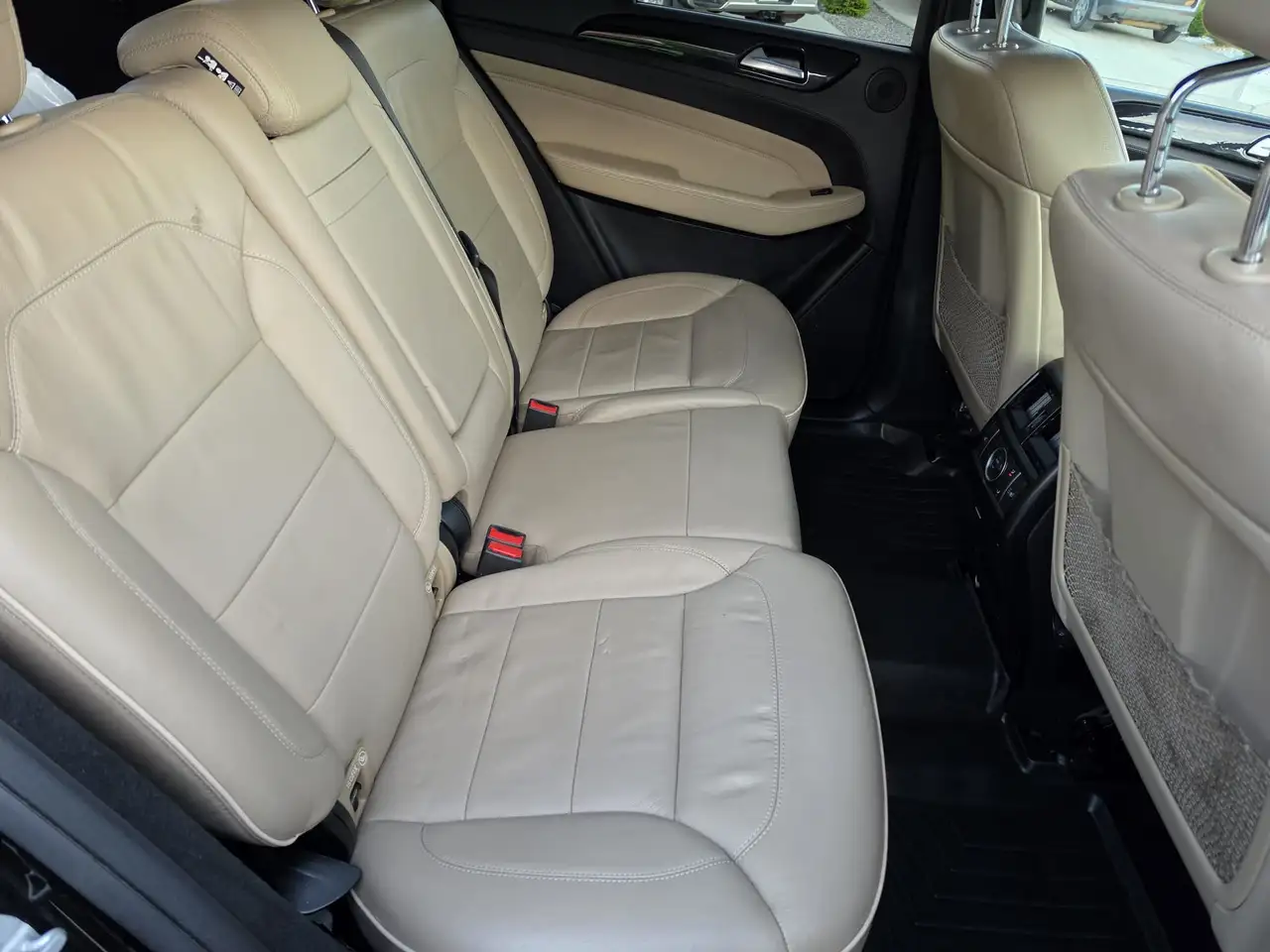 Mercedes-Benz M-Class fotografie Mercedes-Benz M-Class
