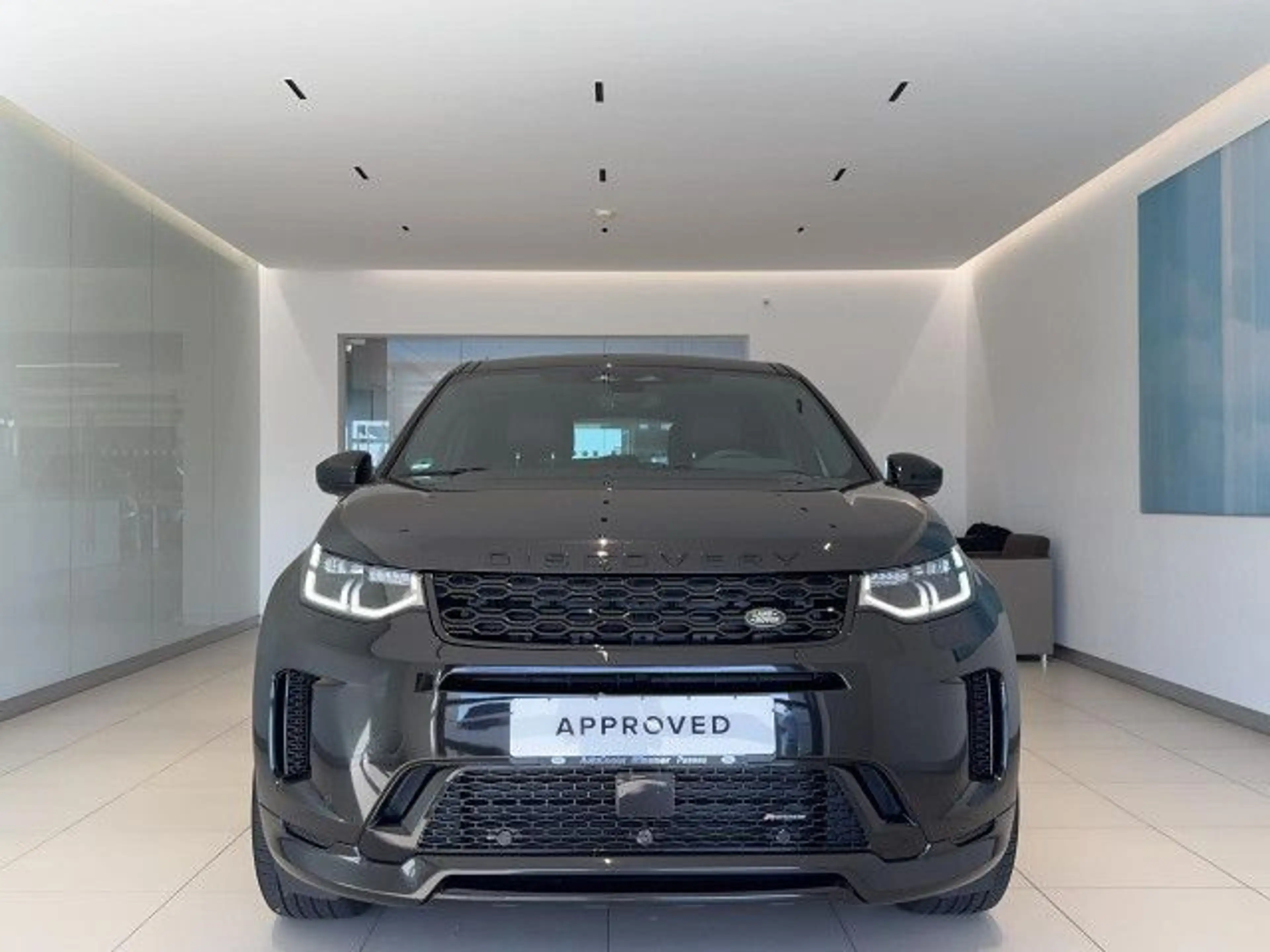 Land Rover Discovery Sport P200 R-Dyn SE Pano AHK WinterPaket — photo 8