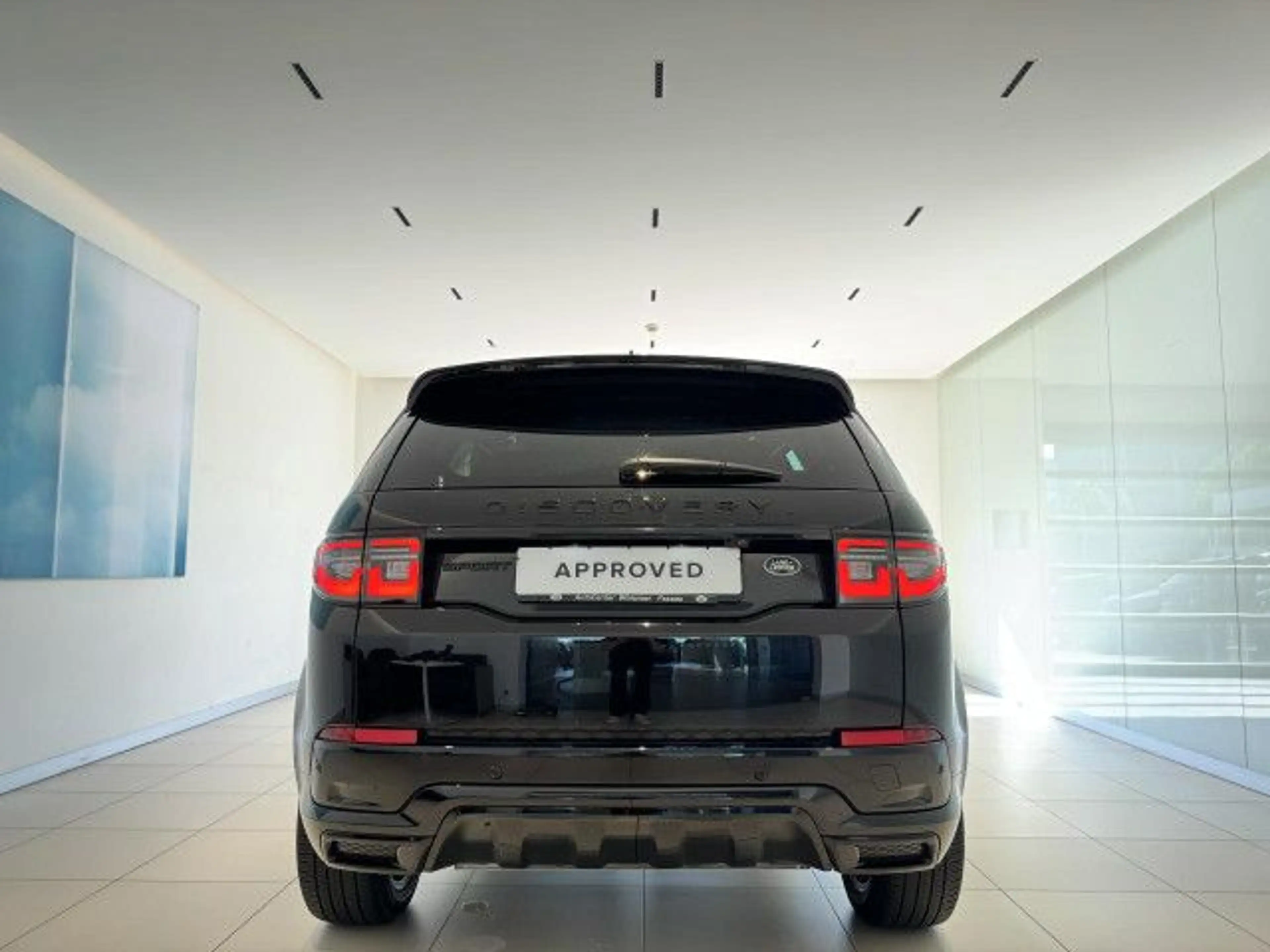 Land Rover Discovery Sport P200 R-Dyn SE Pano AHK WinterPaket — photo 7