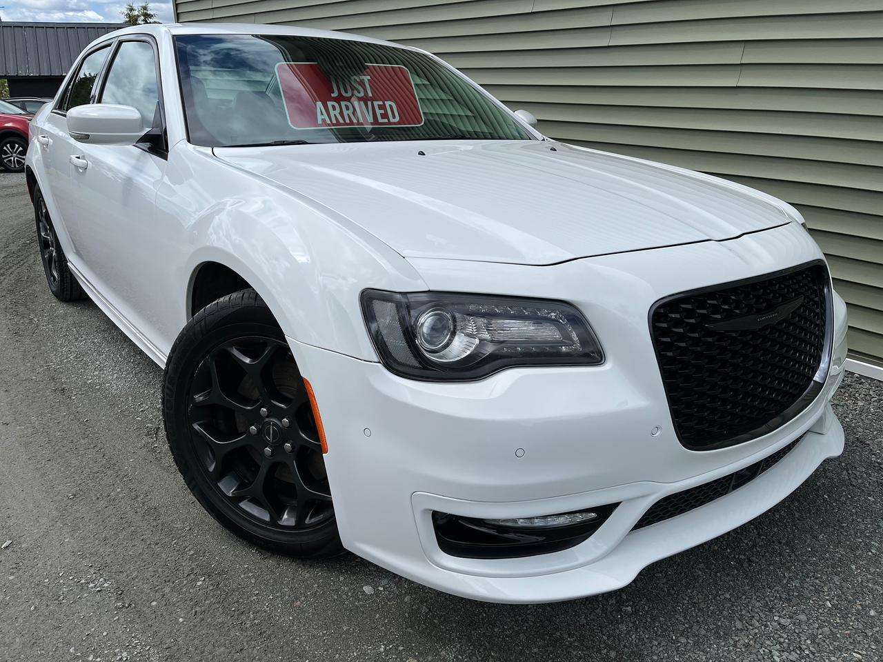 2023 Chrysler 300 300 Touring L AWD