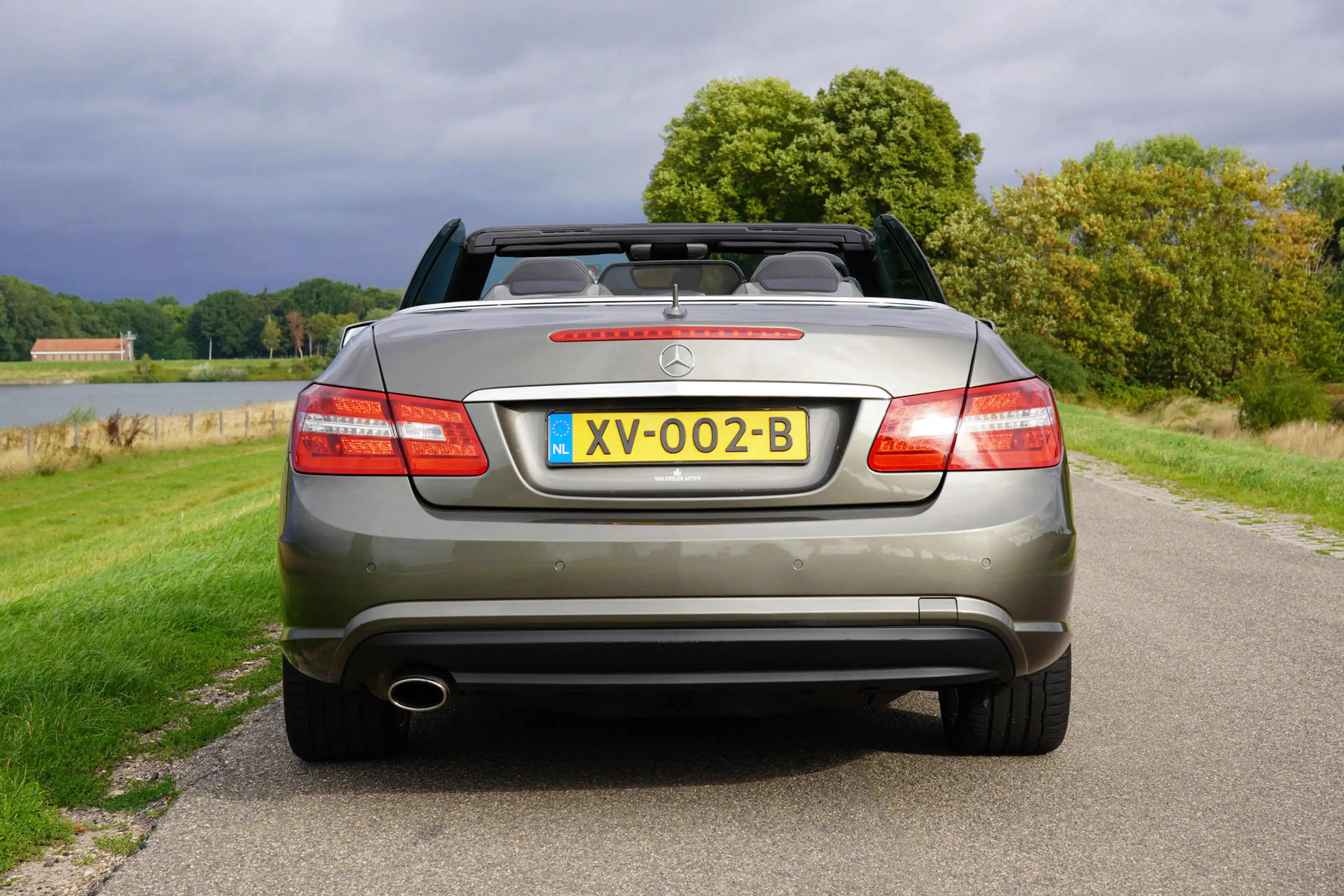 Mercedes-Benz E 250 Cabrio CGI Elegance / AMG / Nekverwarming / — photo 7