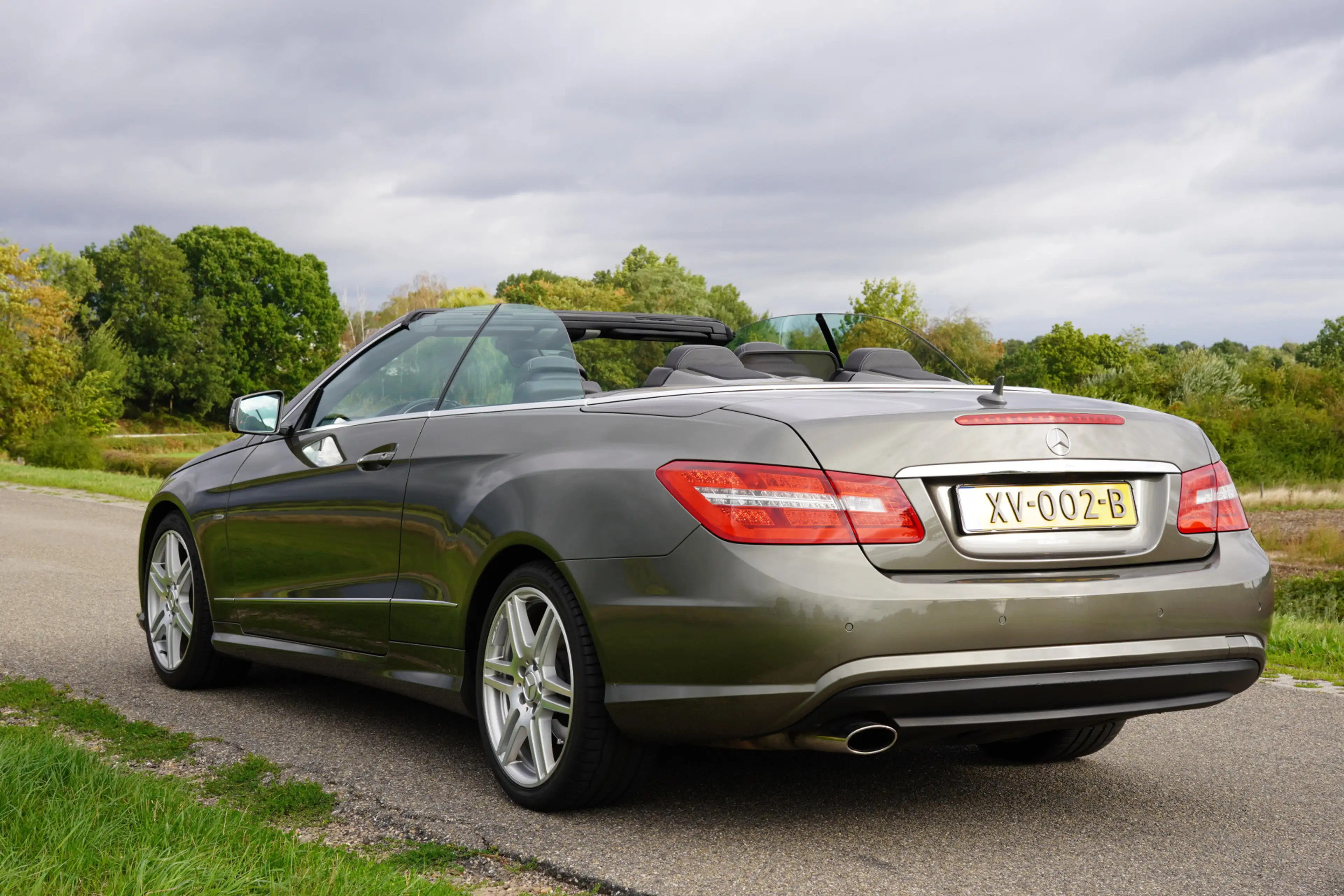 Mercedes-Benz E 250 Cabrio CGI Elegance / AMG / Nekverwarming / — photo 8