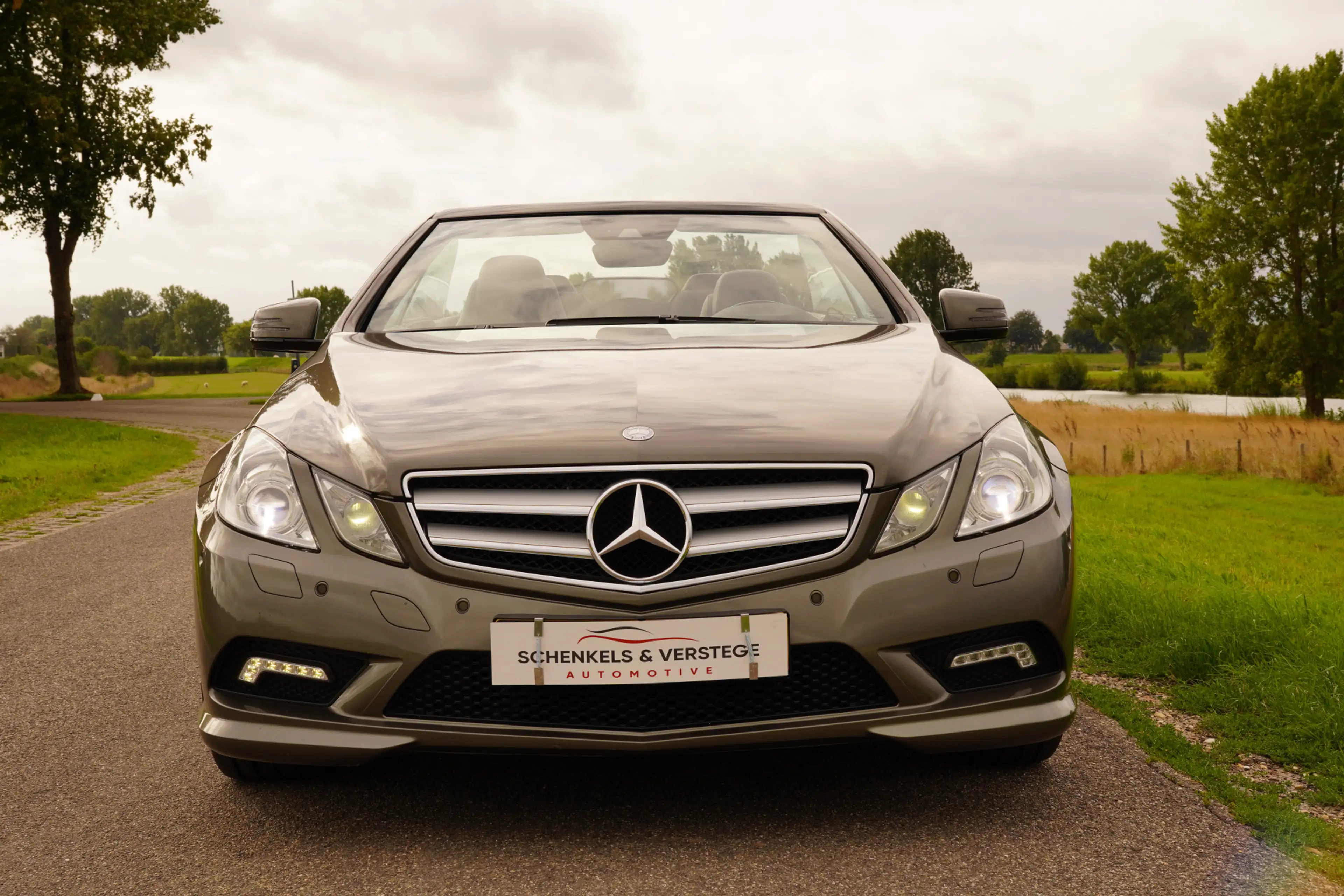 Mercedes-Benz E 250 Cabrio CGI Elegance / AMG / Nekverwarming / — photo 3