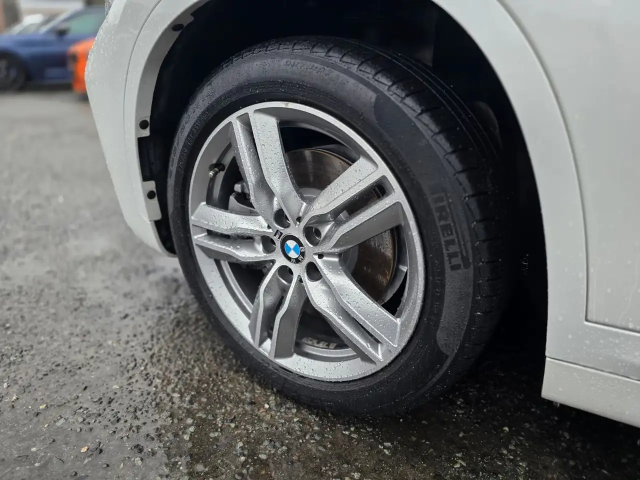 BMW X1 снимка BMW X1