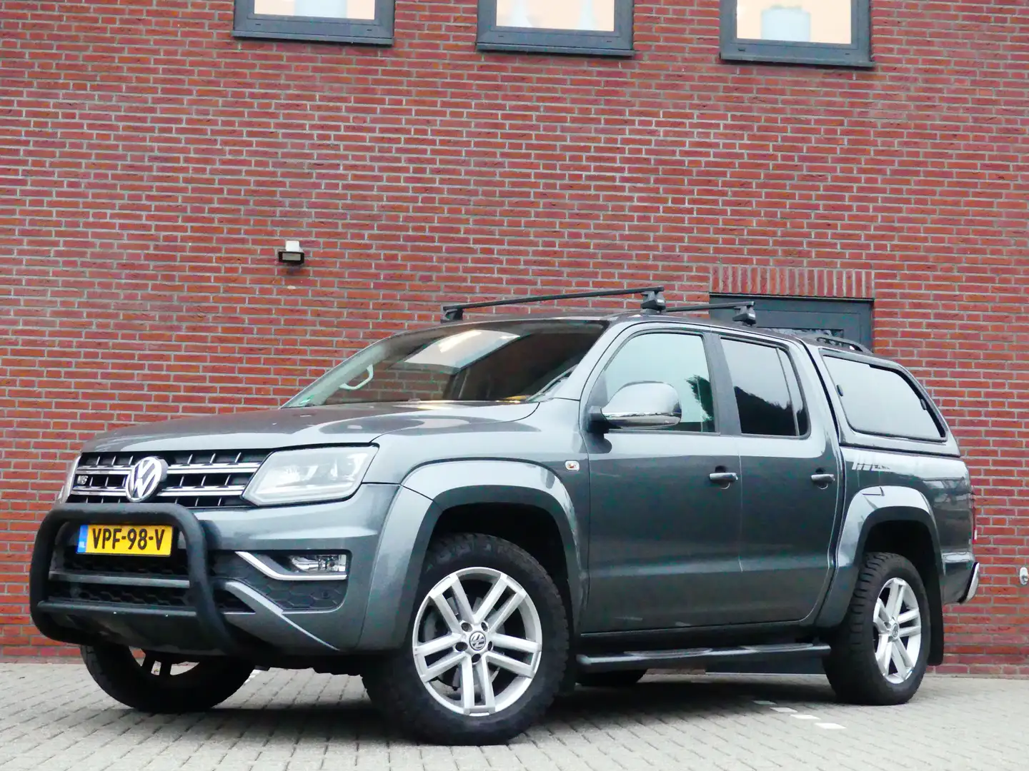 Volkswagen Amarok 3.0 TDI 4Motion Plus Cab Highline Grijs - 1