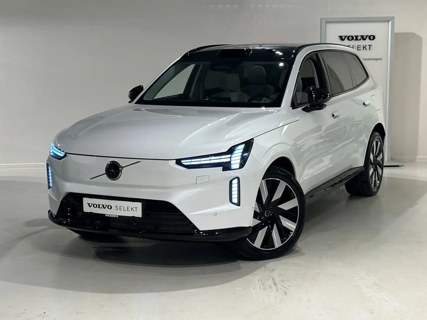 Volvo EX90 Ultra Twin Motor Performance + 6 PLAATSEN/LUCHTVER Weiß - 1