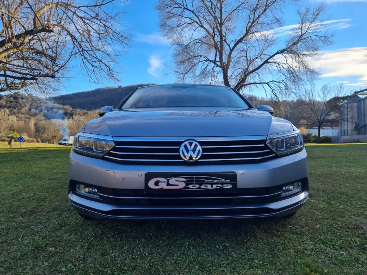 Volkswagen Passat Variant 1.6TDI Bluemotion 88kW Grijs - 2