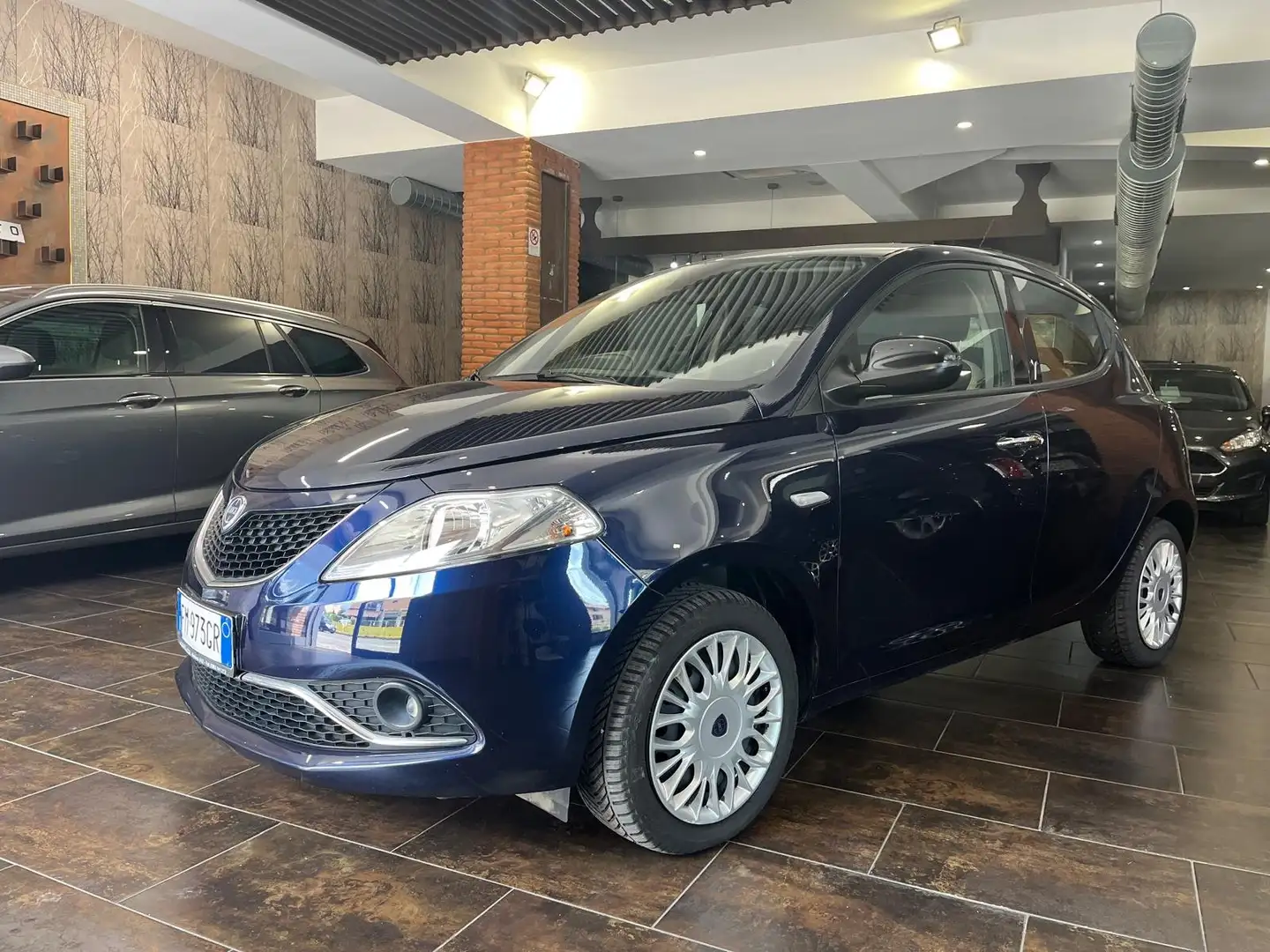 Lancia Ypsilon Ypsilon III 2015 1.2 Platinum 69cv my16 Azul - 1