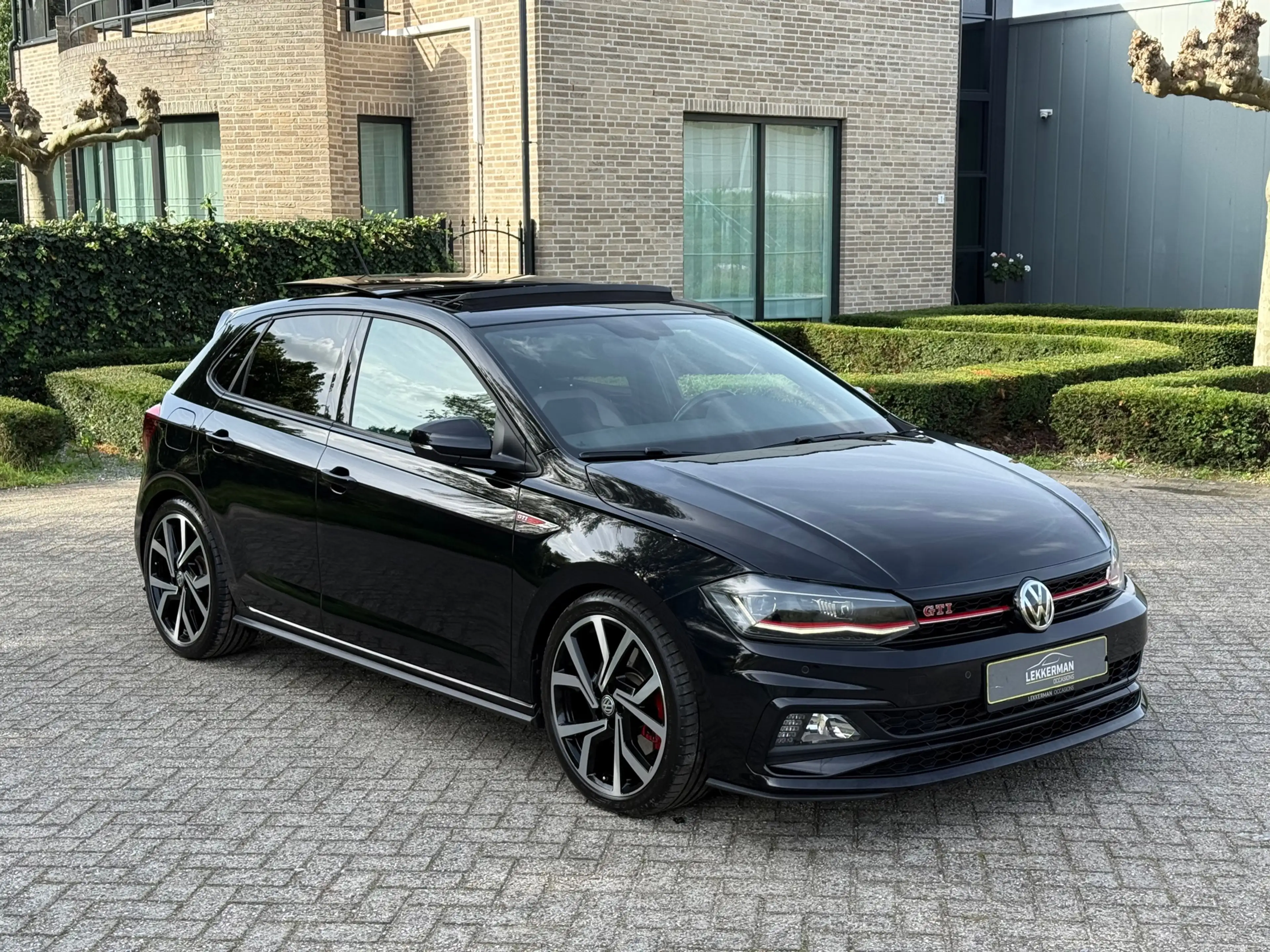 Volkswagen Polo GTI 2.0 TSI DSG I PANO I LED I VOLL I CRUISE I CARPLAY — photo 4