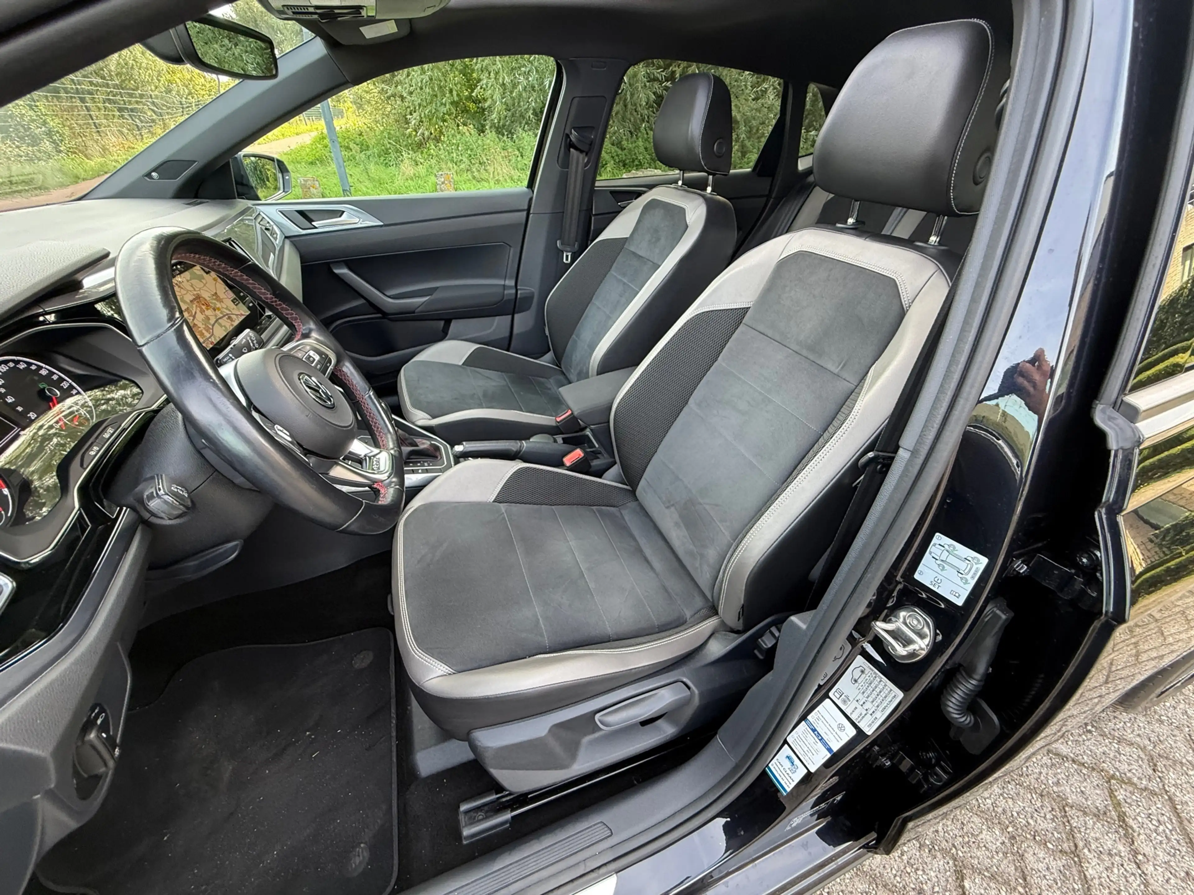 Volkswagen Polo GTI 2.0 TSI DSG I PANO I LED I VOLL I CRUISE I CARPLAY — photo 15
