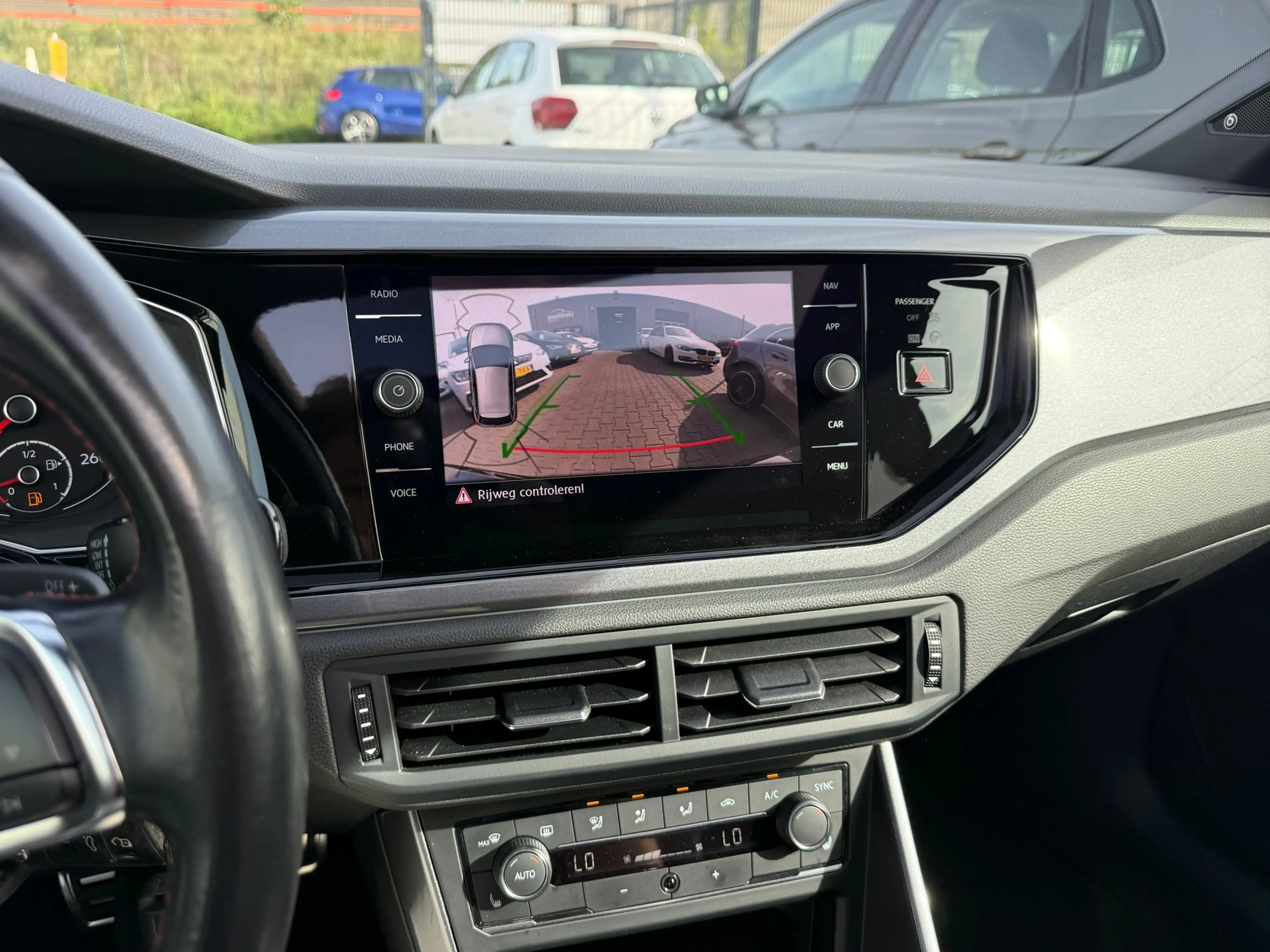 Volkswagen Polo GTI 2.0 TSI DSG I PANO I LED I VOLL I CRUISE I CARPLAY — photo 11