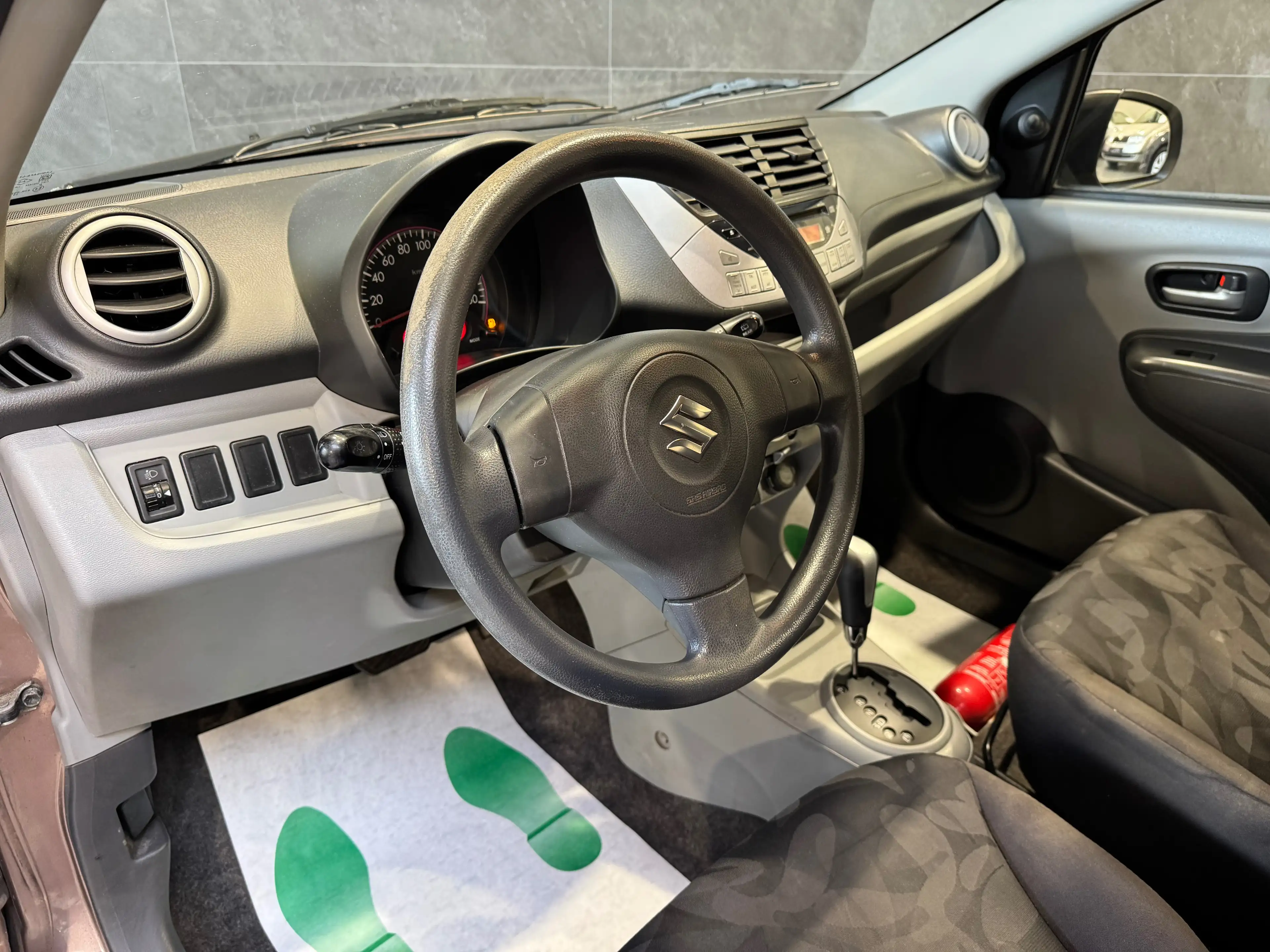 Suzuki Alto 1.0i* BOITE AUTOMATIQUE * CARNET * AIRCO * GARANTIE 12 MOIS * — photo 8
