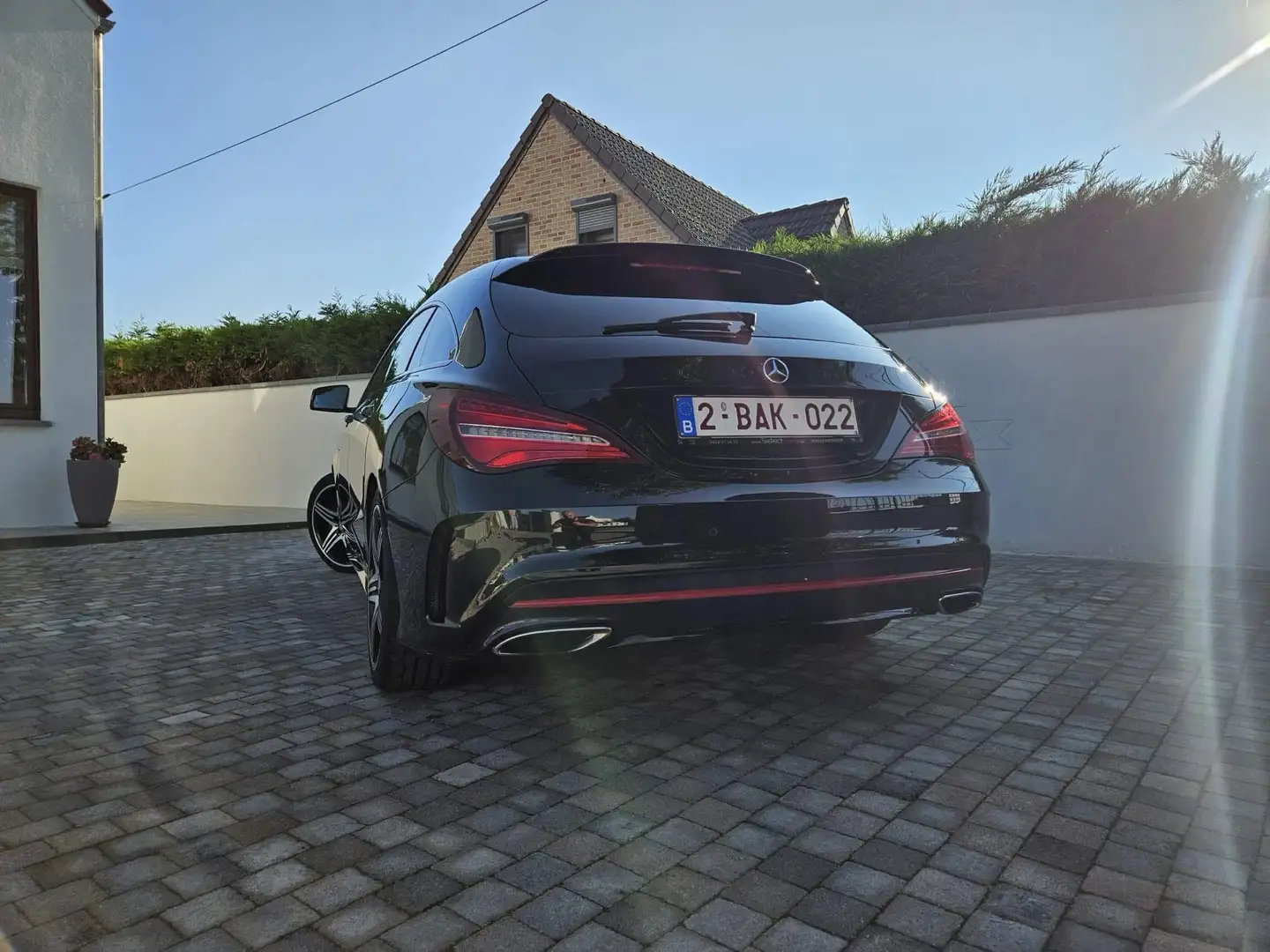 Mercedes-Benz CLA 250 Shooting Brake 4Matic 7G-DCT Sport - 2